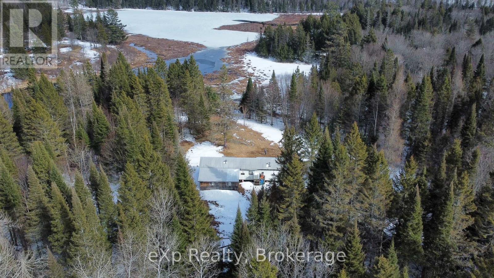 10027 522 Highway, Parry Sound Remote Area, Ontario  P0H 1A0 - Photo 12 - X12086125