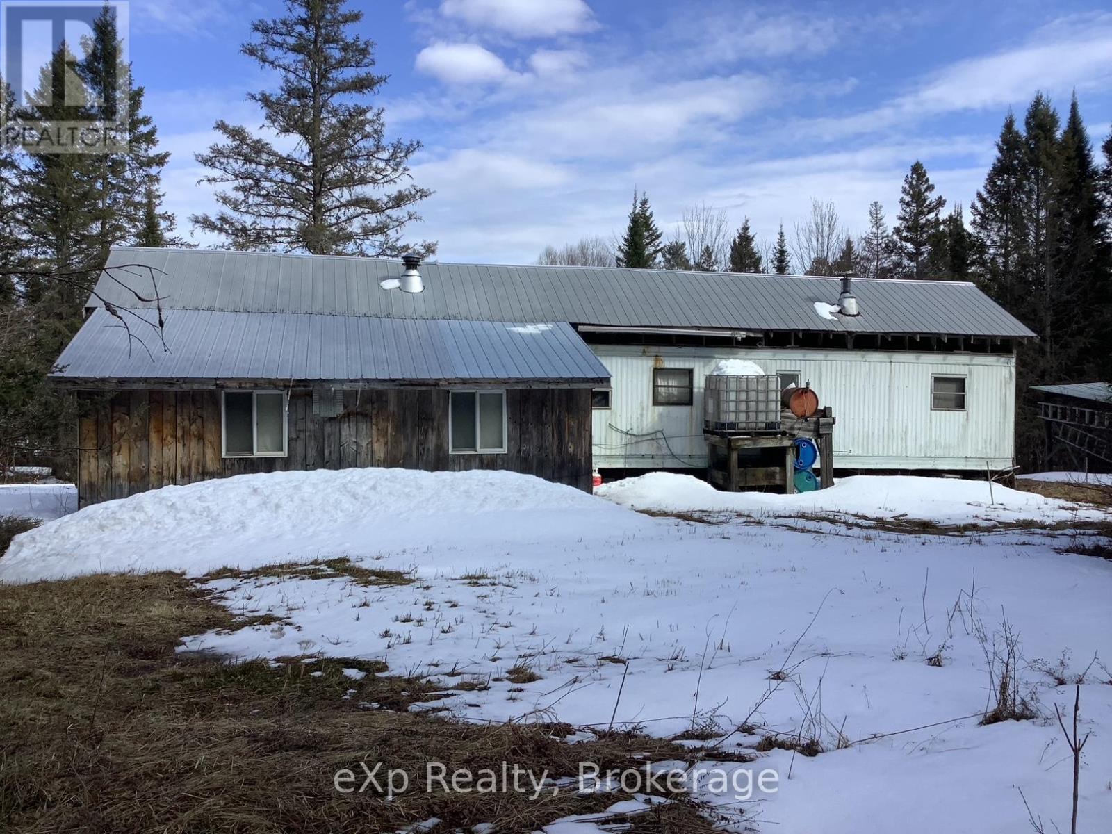 10027 522 Highway, Parry Sound Remote Area, Ontario  P0H 1A0 - Photo 14 - X12086125