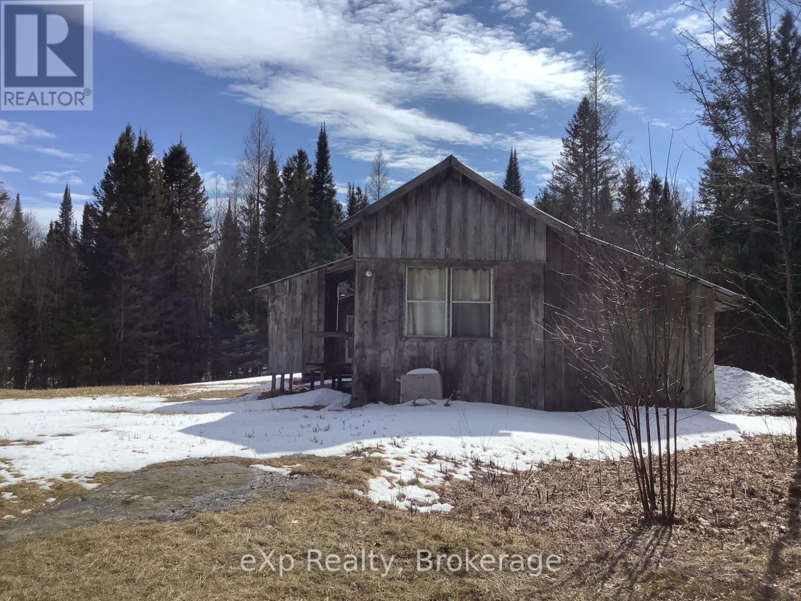 10027 522 Highway, Parry Sound Remote Area, Ontario  P0H 1A0 - Photo 4 - X12086125