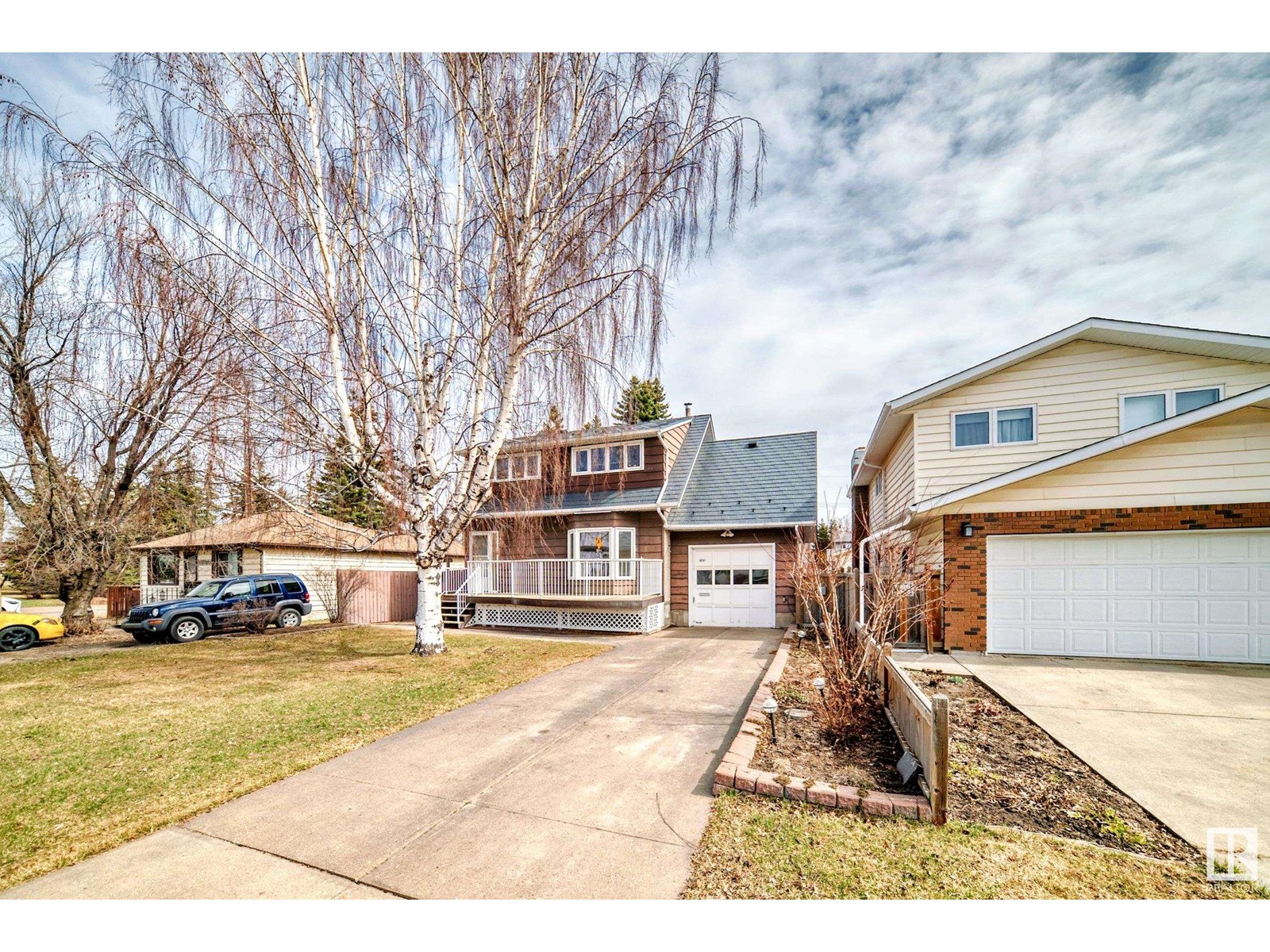 Property at 10741 151 ST NW NW image 3