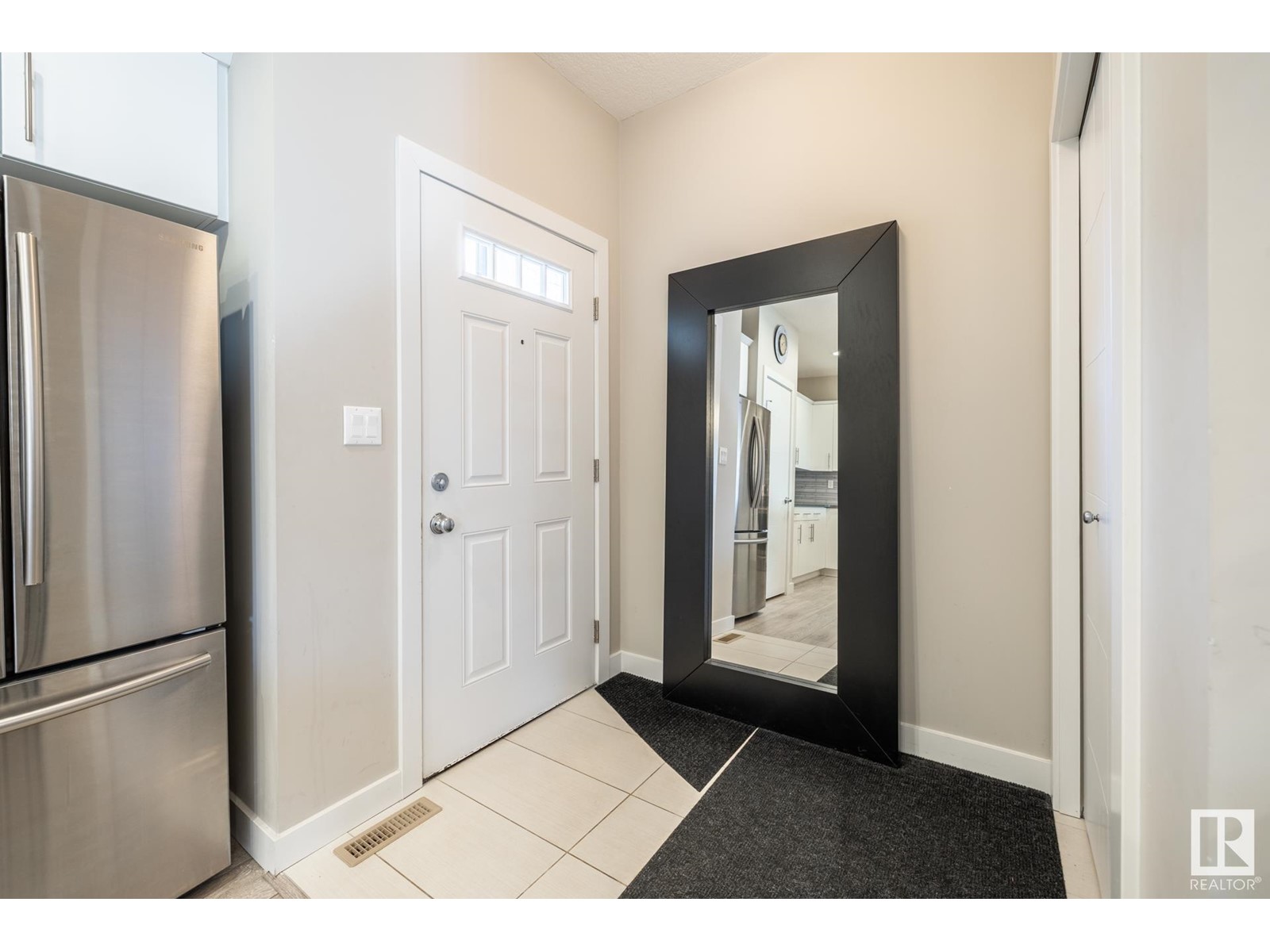 Property at 10922 UNIVERSITY AV NW image 4