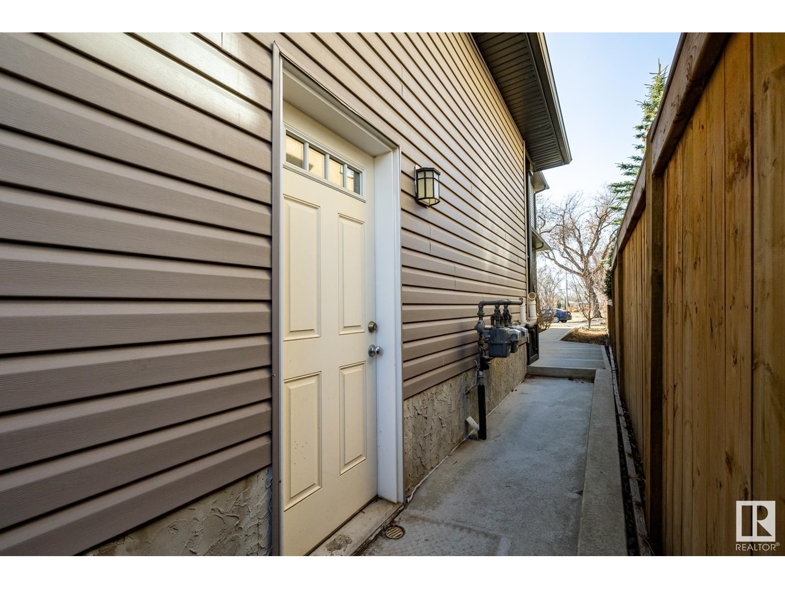 10922 University Av Nw, Edmonton, Alberta  T6G 1Y2 - Photo 42 - E4431069