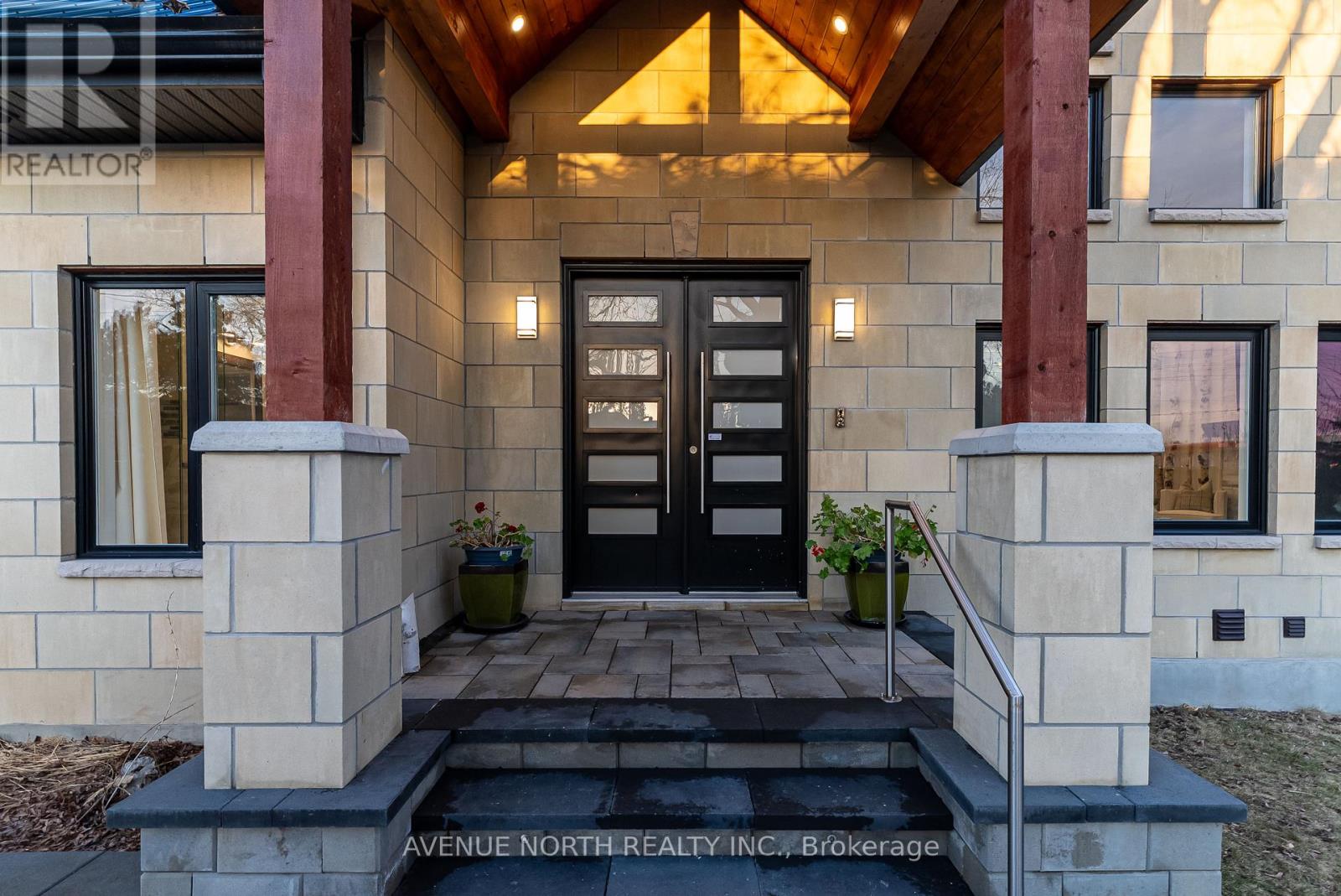Property at 1885 PRINCE OF WALES DRIVE image 4