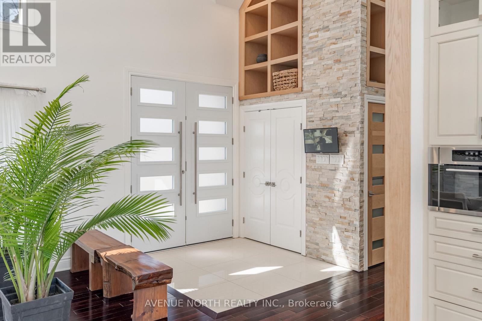 Property at 1885 PRINCE OF WALES DRIVE image 5