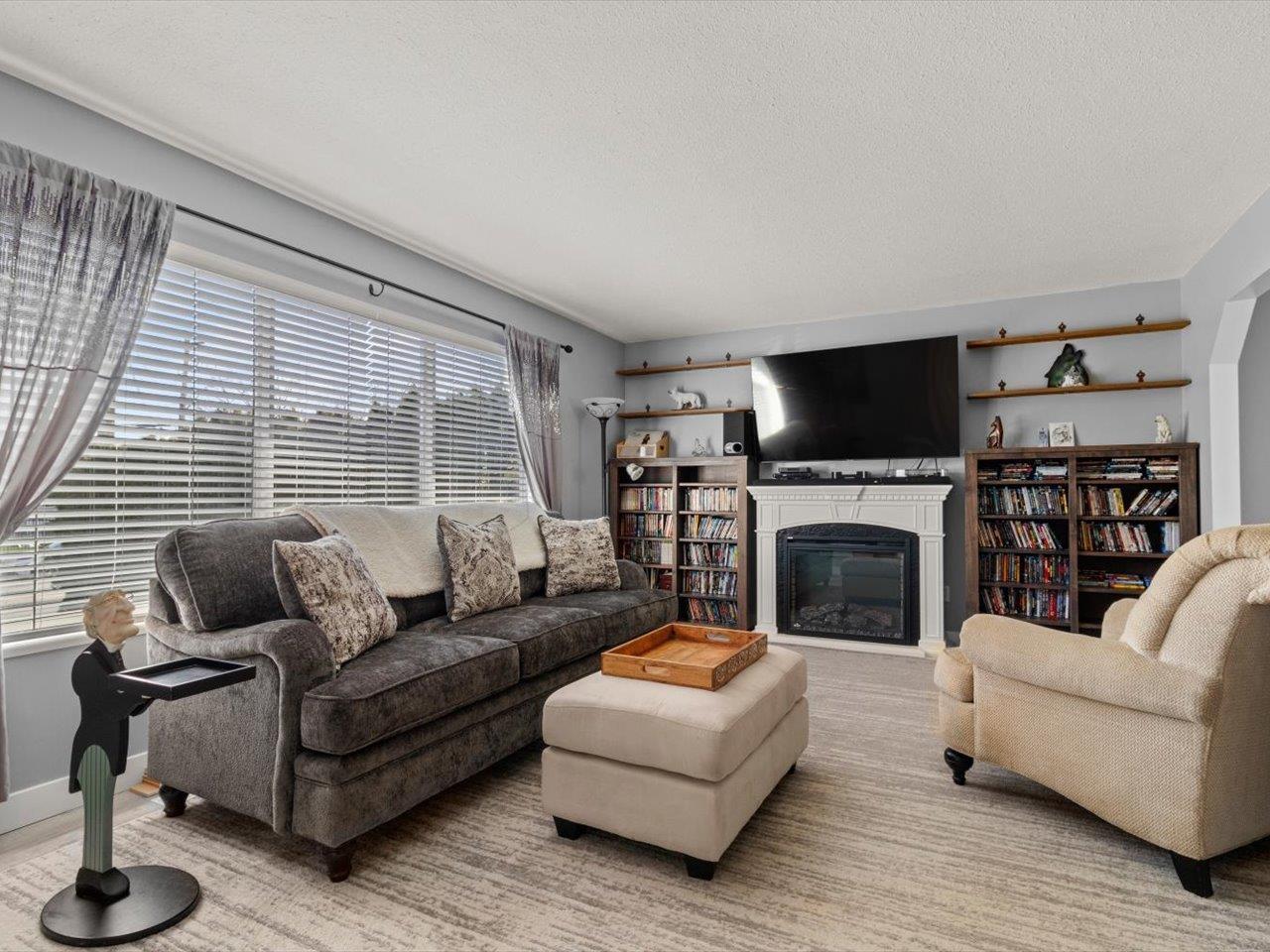 Property at 26897 32 AVENUE image 3