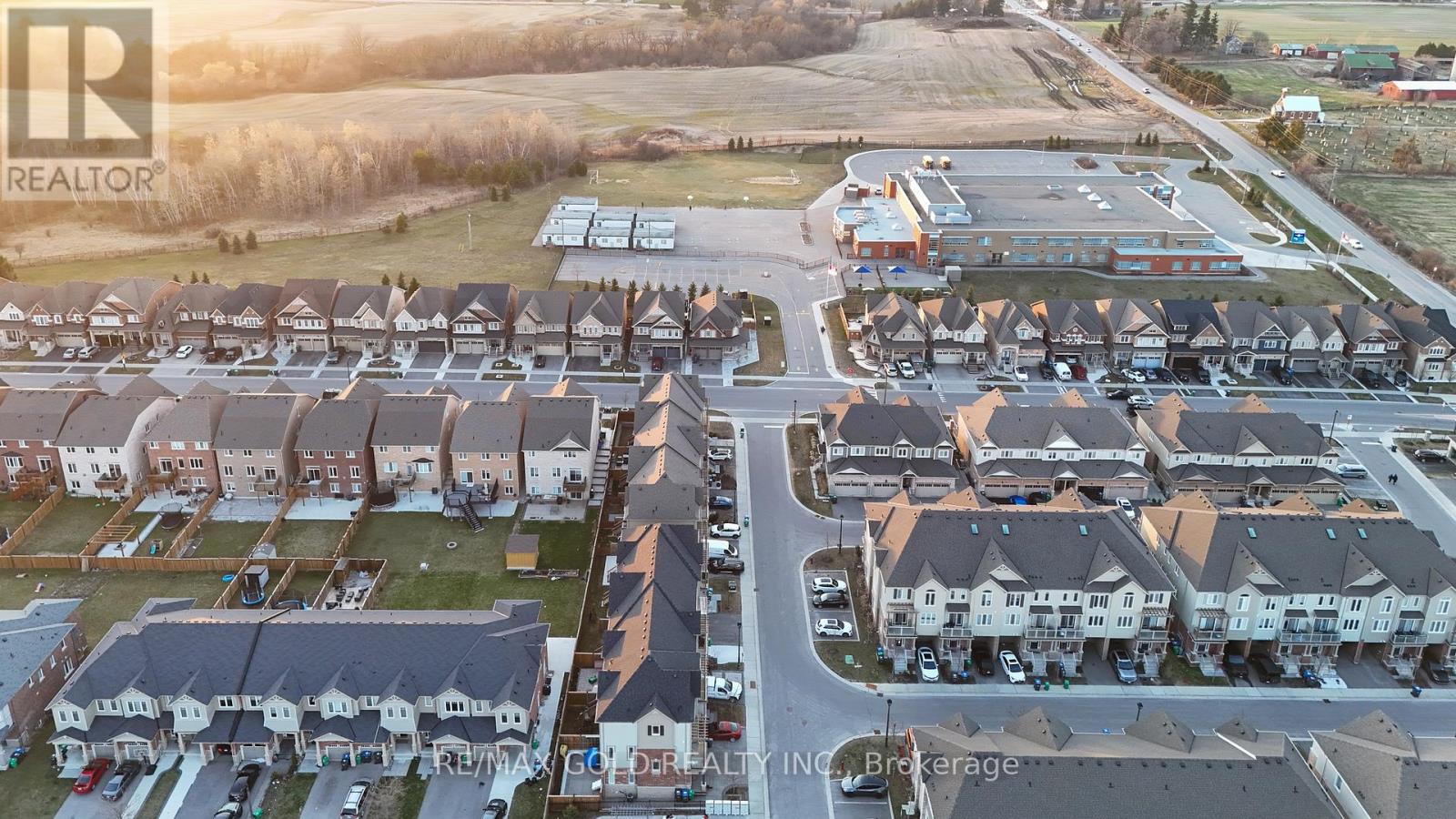 22 Slack Lane, Caledon, Ontario  L7C 4H2 - Photo 7 - W12085990