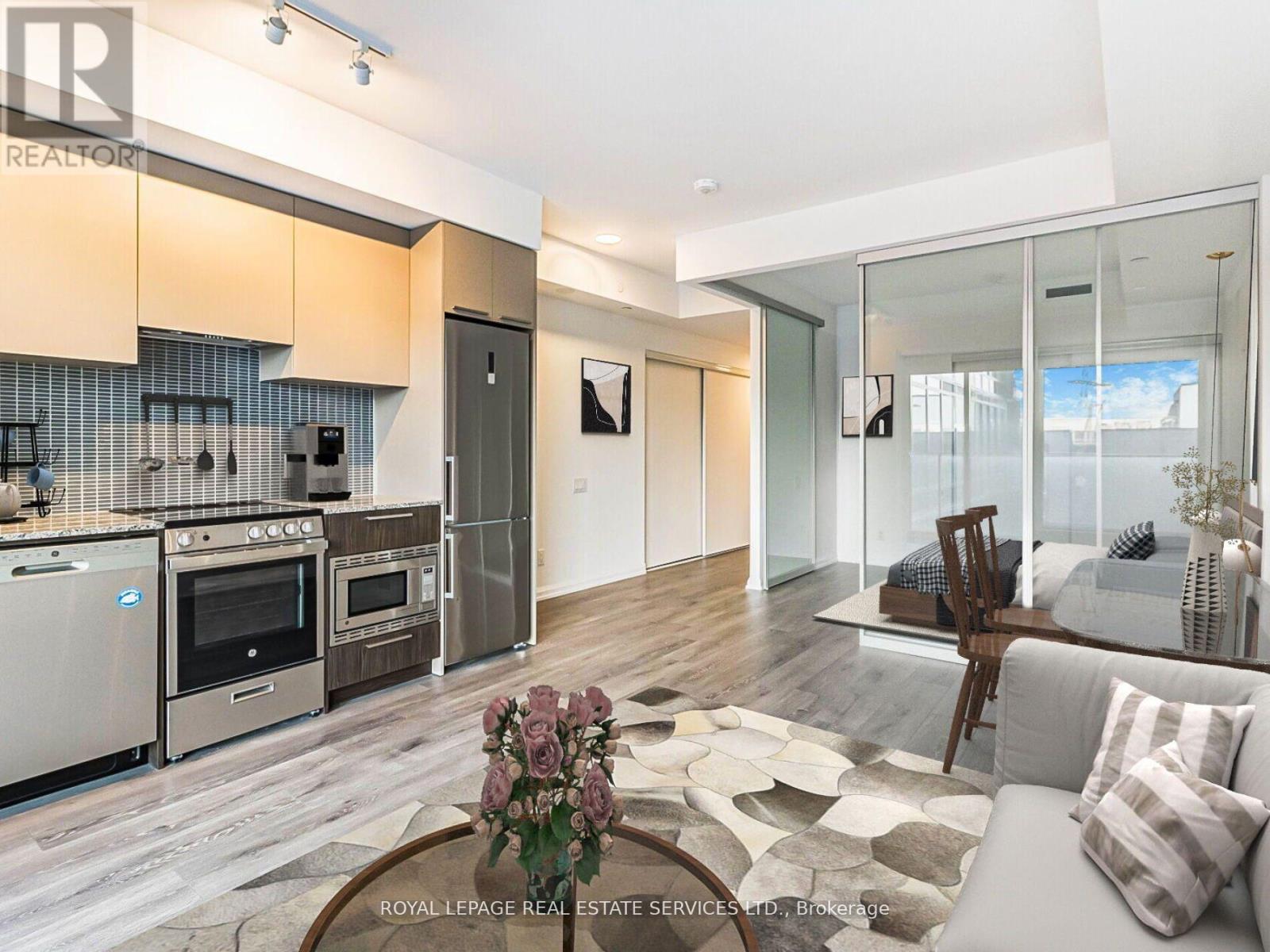 Property at 323 - 4208 DUNDAS STREET W image 1