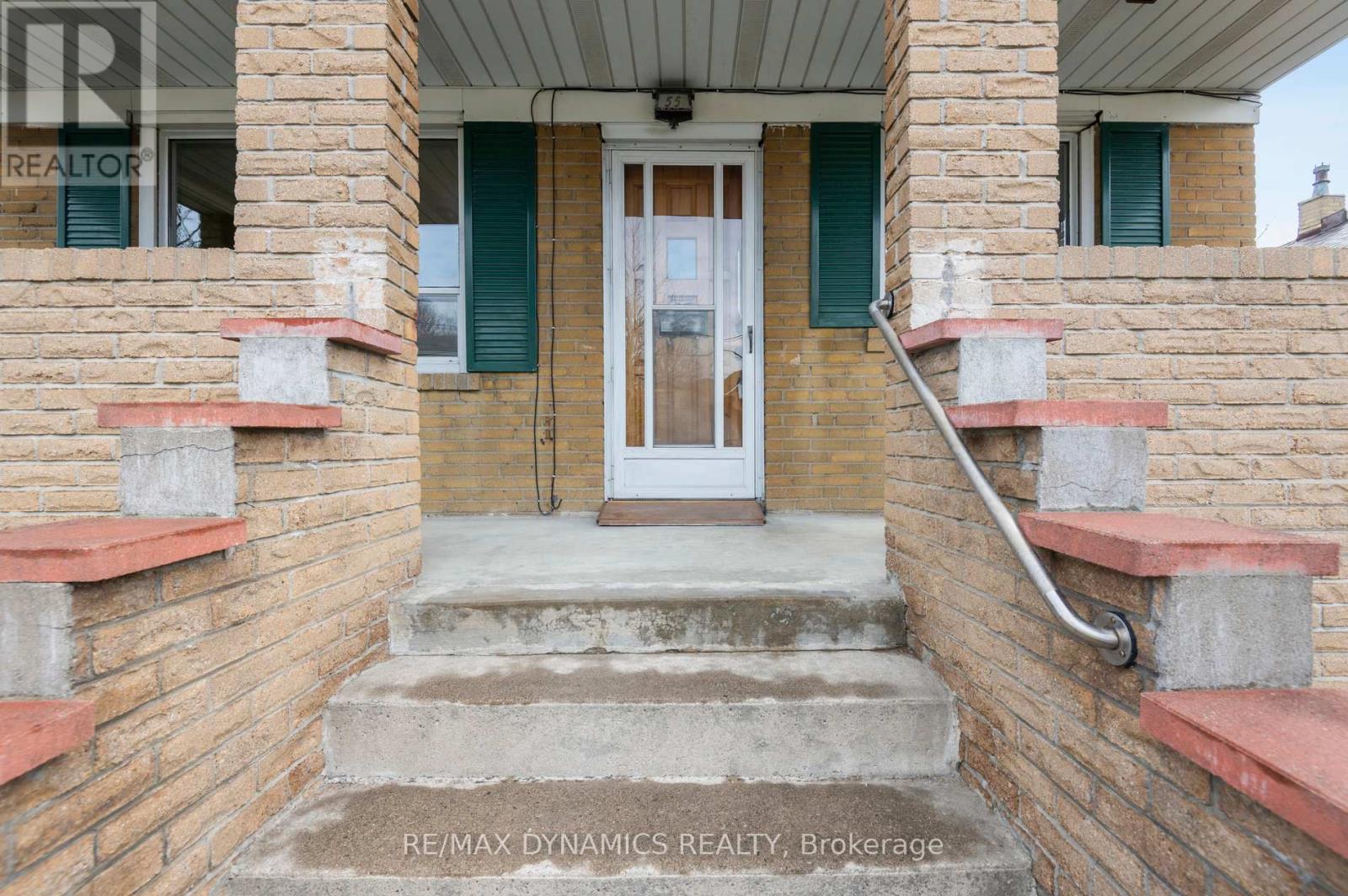 Property at 55 DALBEATTIE AVENUE image 3