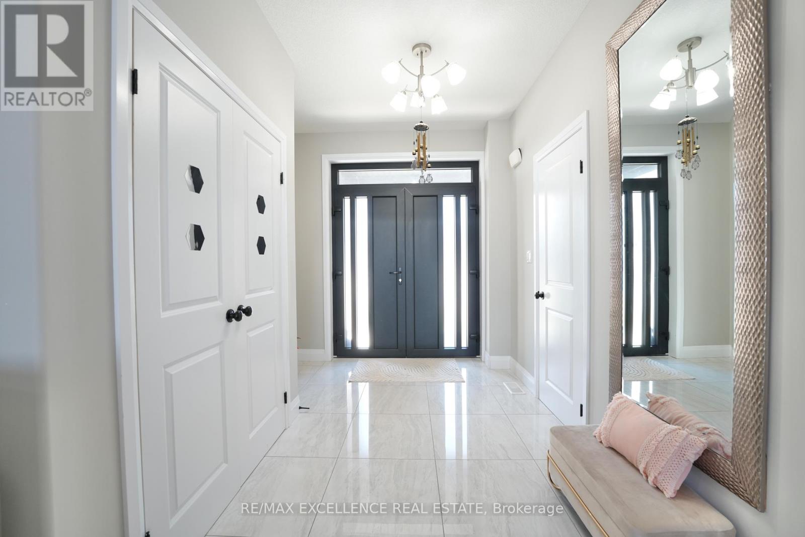 Property at 2347 BAKERVILLA STREET image 4