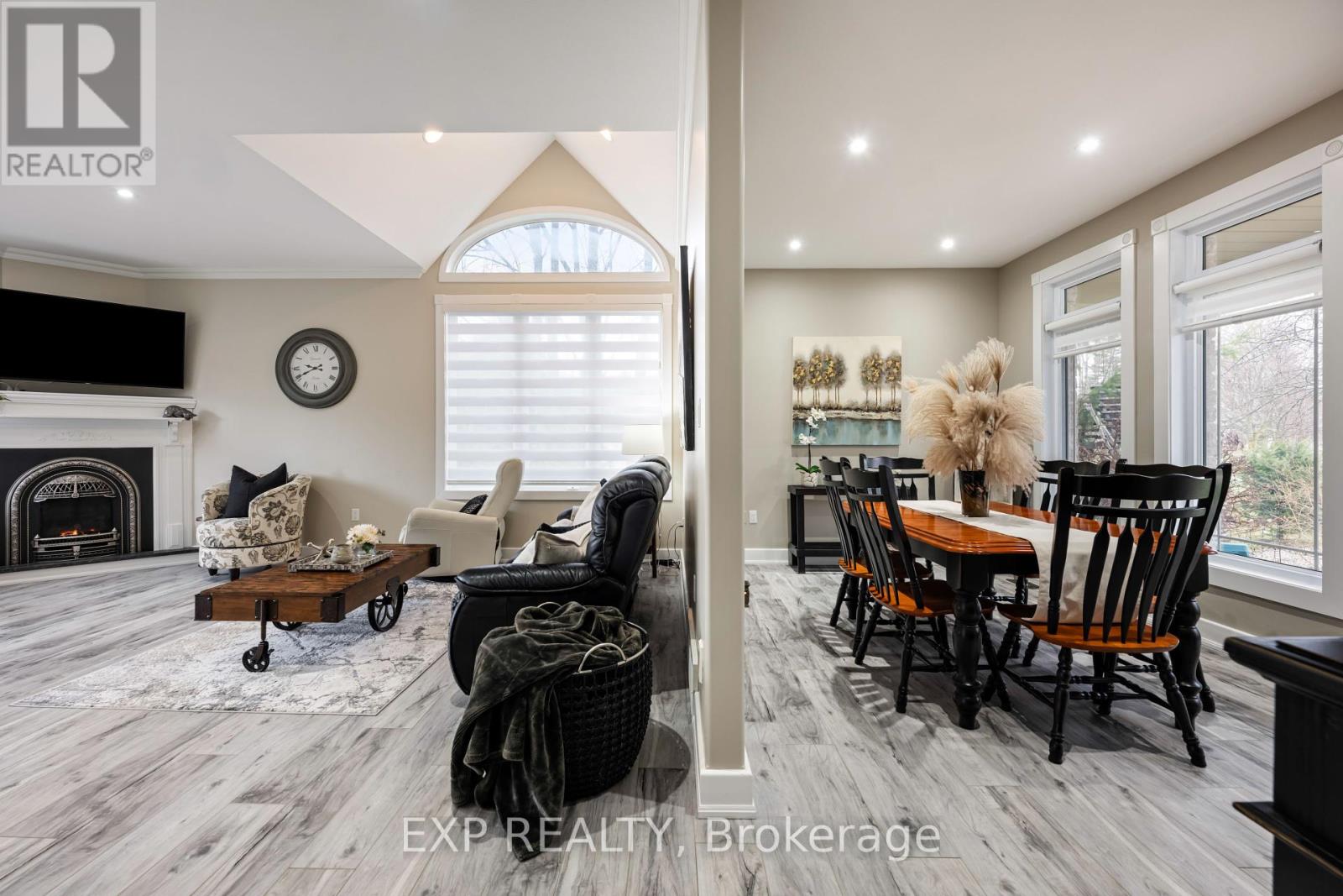 10 James Street, Minto, Ontario  N0G 2L0 - Photo 10 - X12086017