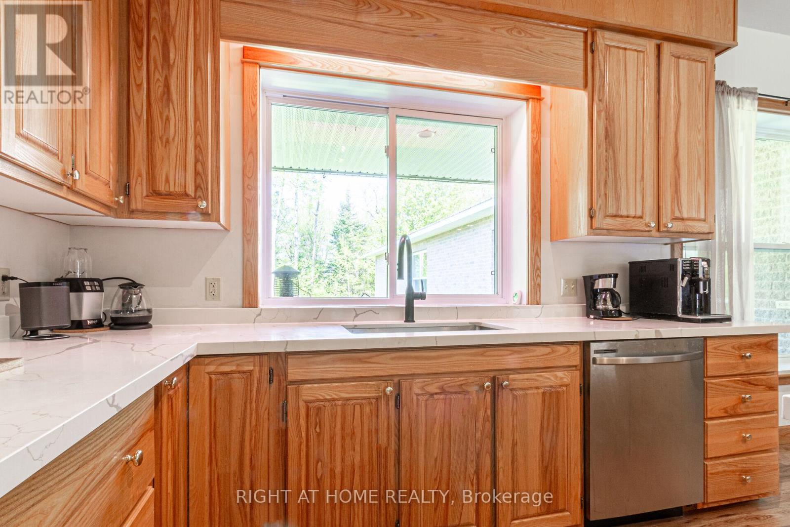 146 Oke Drive, Armour, Ontario  P0A 1C0 - Photo 12 - X12086021