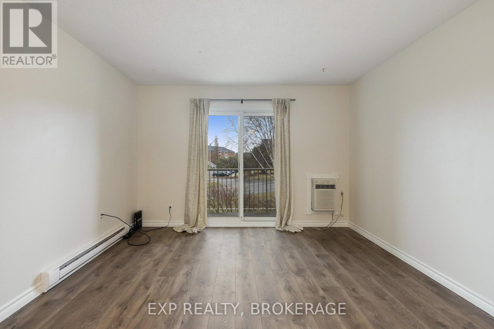 Property at 212 - 573 ARMSTRONG ROAD image 5