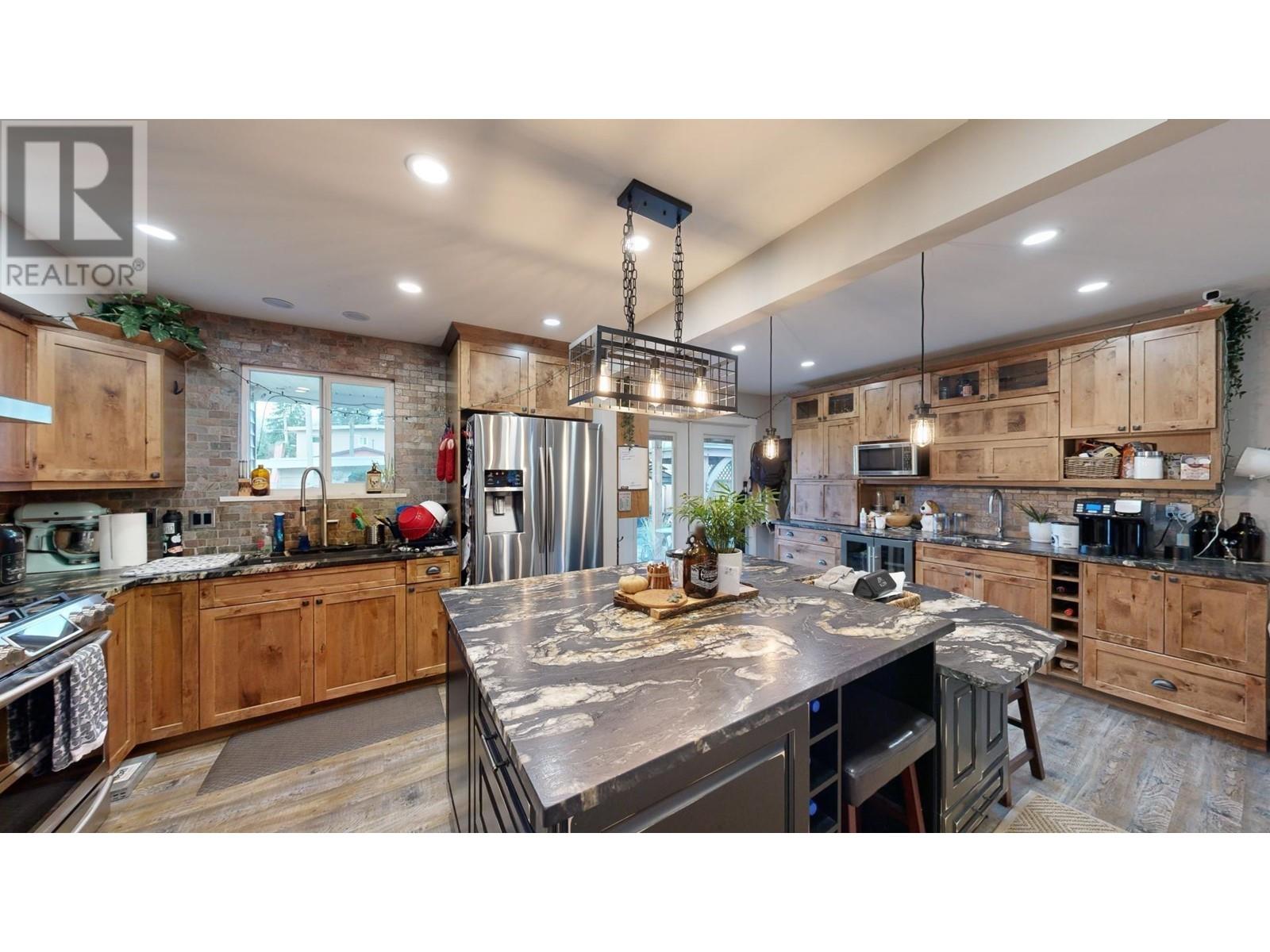 3629-3631 Flint Street, Port Coquitlam, British Columbia  V3B 4J9 - Photo 6 - R2991007