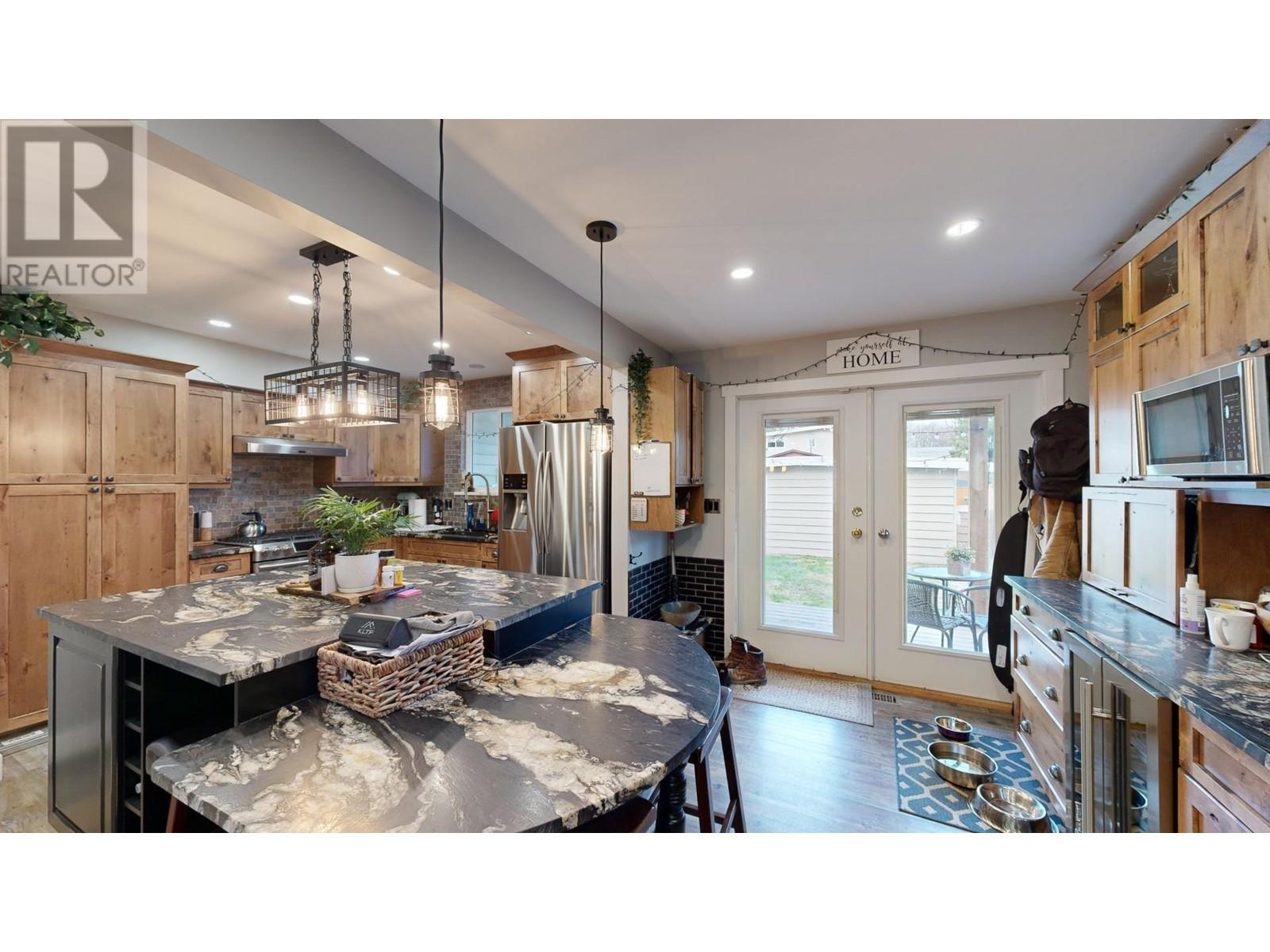 3629-3631 Flint Street, Port Coquitlam, British Columbia  V3B 4J9 - Photo 8 - R2991007