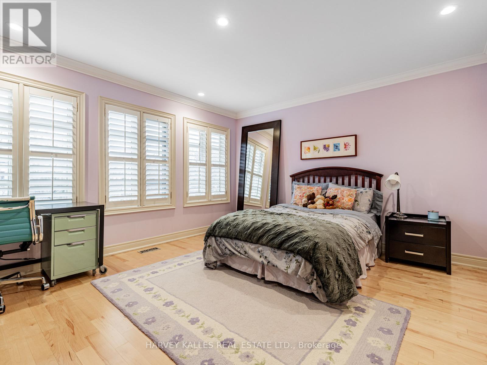 55 Viewmount Avenue, Toronto, Ontario  M6B 1T2 - Photo 26 - C12086012