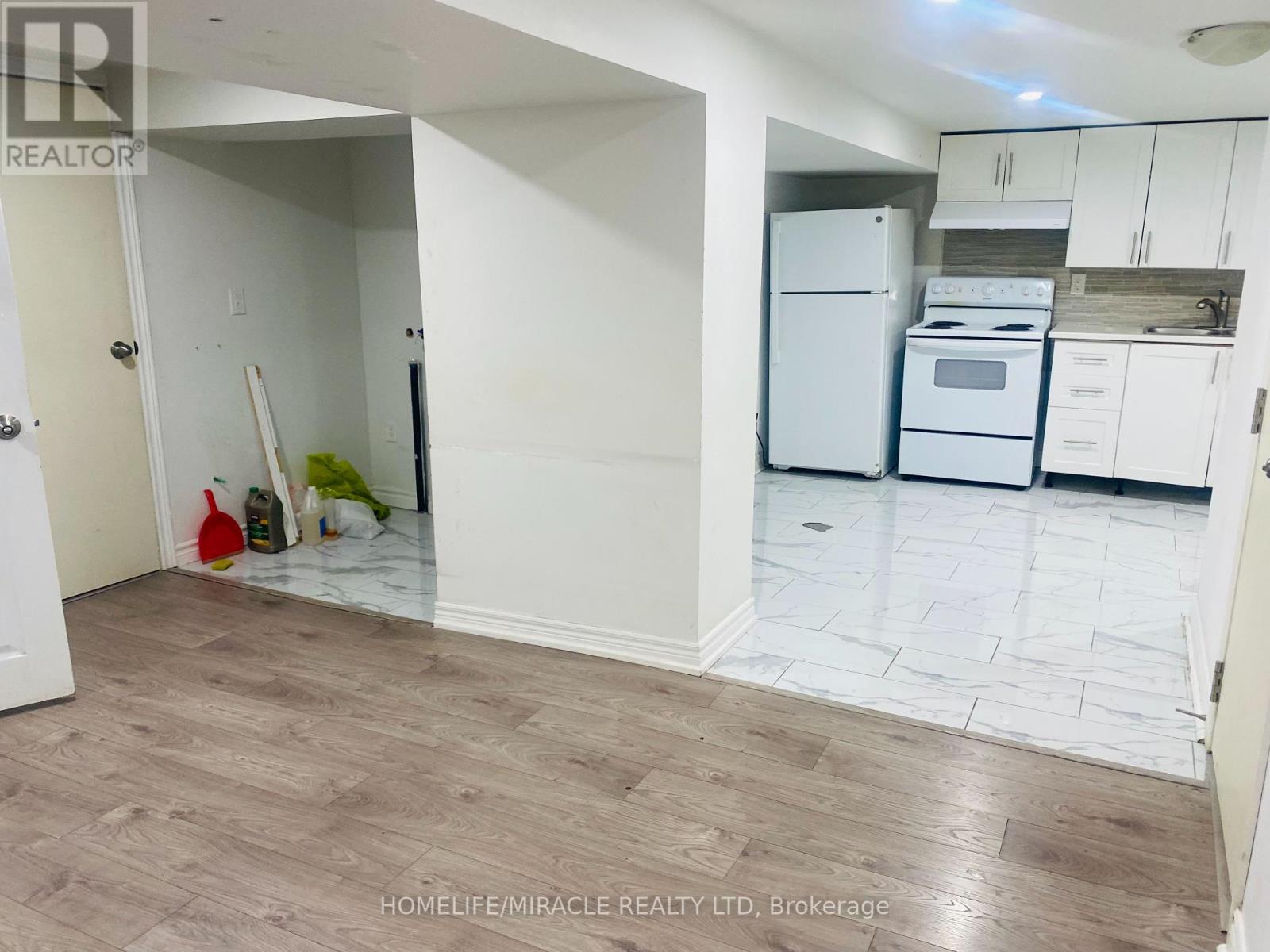 Bsmt - 18 Knightsbridge Road, Toronto, Ontario  M1L 2B2 - Photo 5 - E12022000