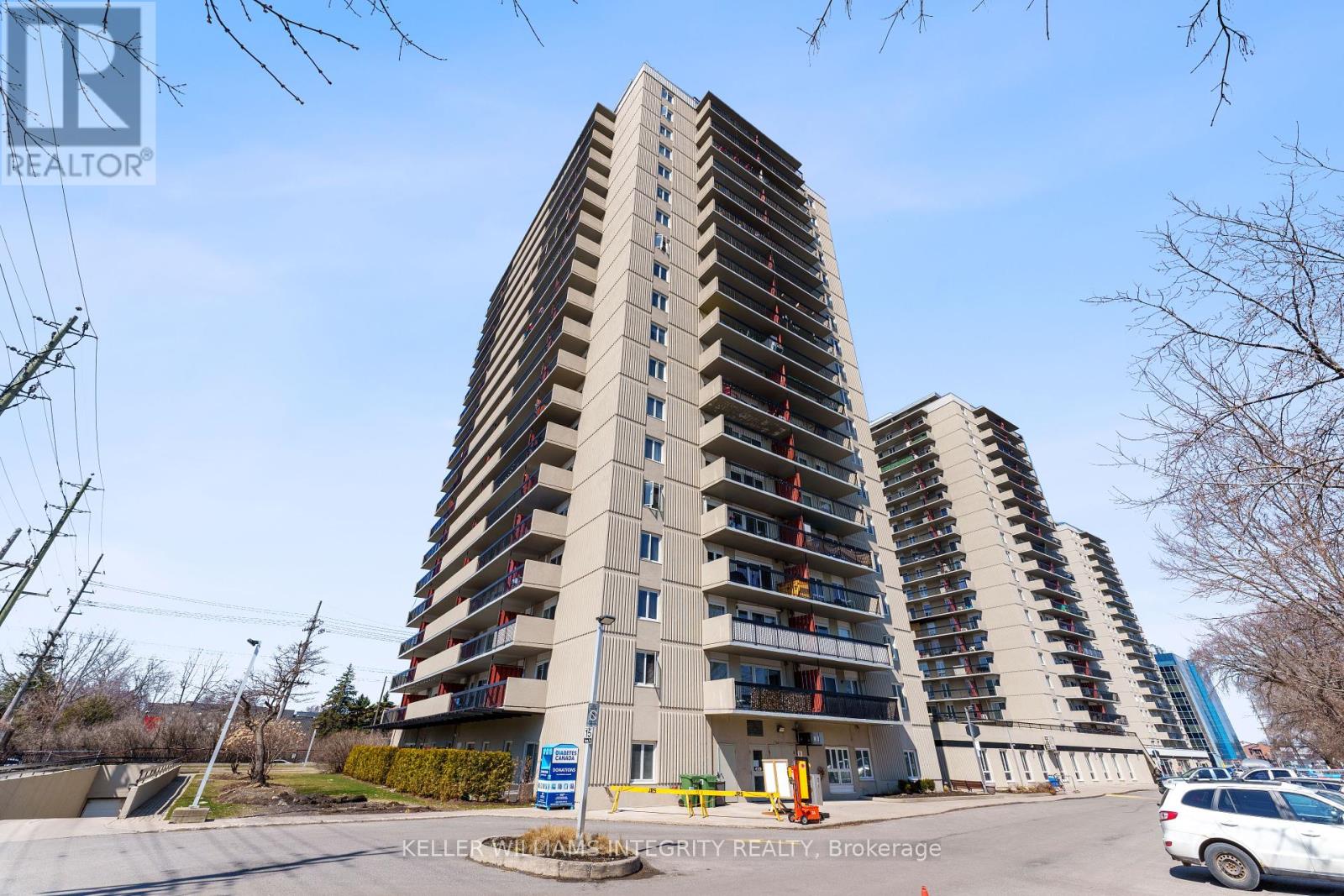 Property at 1804 - 158 MCARTHUR AVENUE image 1