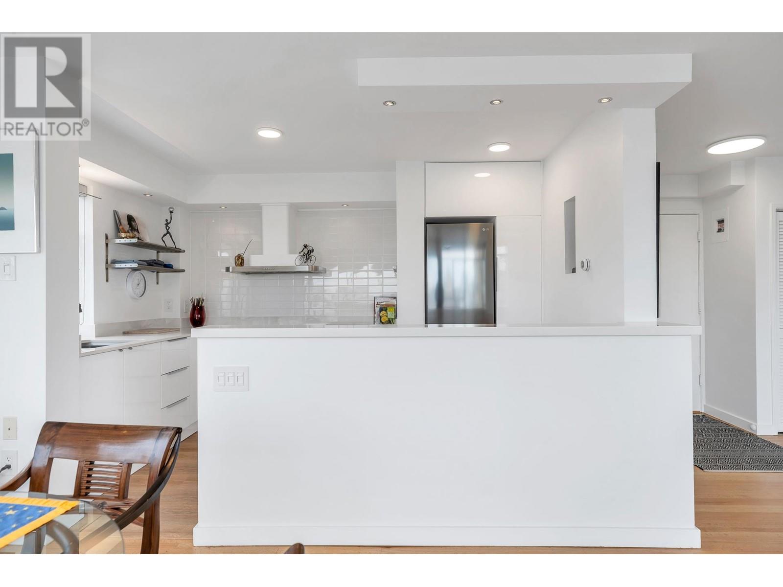 803 1960 Robson Street, Vancouver, British Columbia  V6G 1E8 - Photo 17 - R2990794