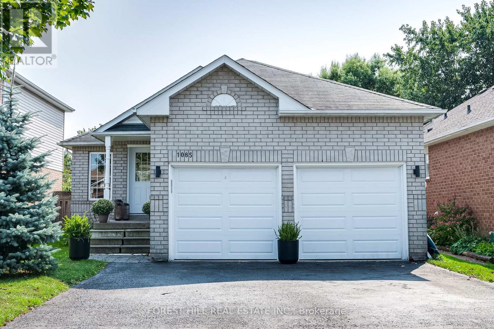 Property at 1085 KENSINGTON STREET image 2
