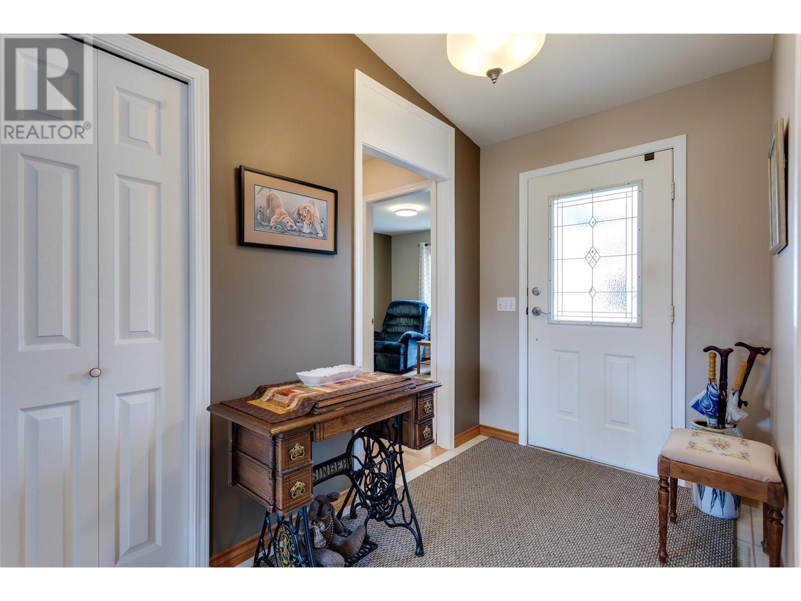 11290 Bond Road Unit# 14, Lake Country, British Columbia  V4V 1E1 - Photo 6 - 10343513