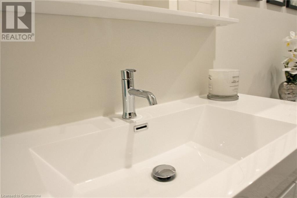 212 King William Street Unit# 1413, Hamilton, Ontario  L8R 0A7 - Photo 26 - 40717613