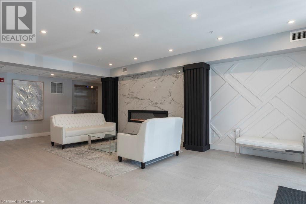 120 Springvalley Crescent Unit# 208, Hamilton, Ontario  L9C 0G2 - Photo 6 - 40717413