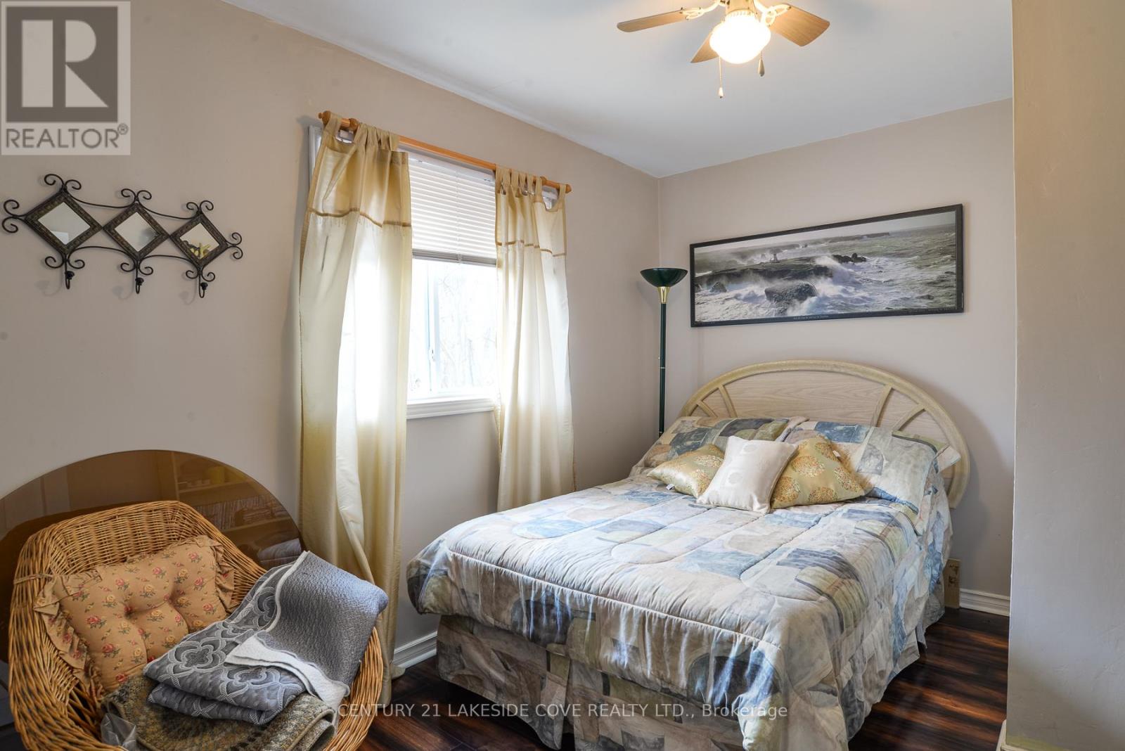 2597 Lakeshore Drive, Ramara, Ontario  L0K 1B0 - Photo 16 - S12086190