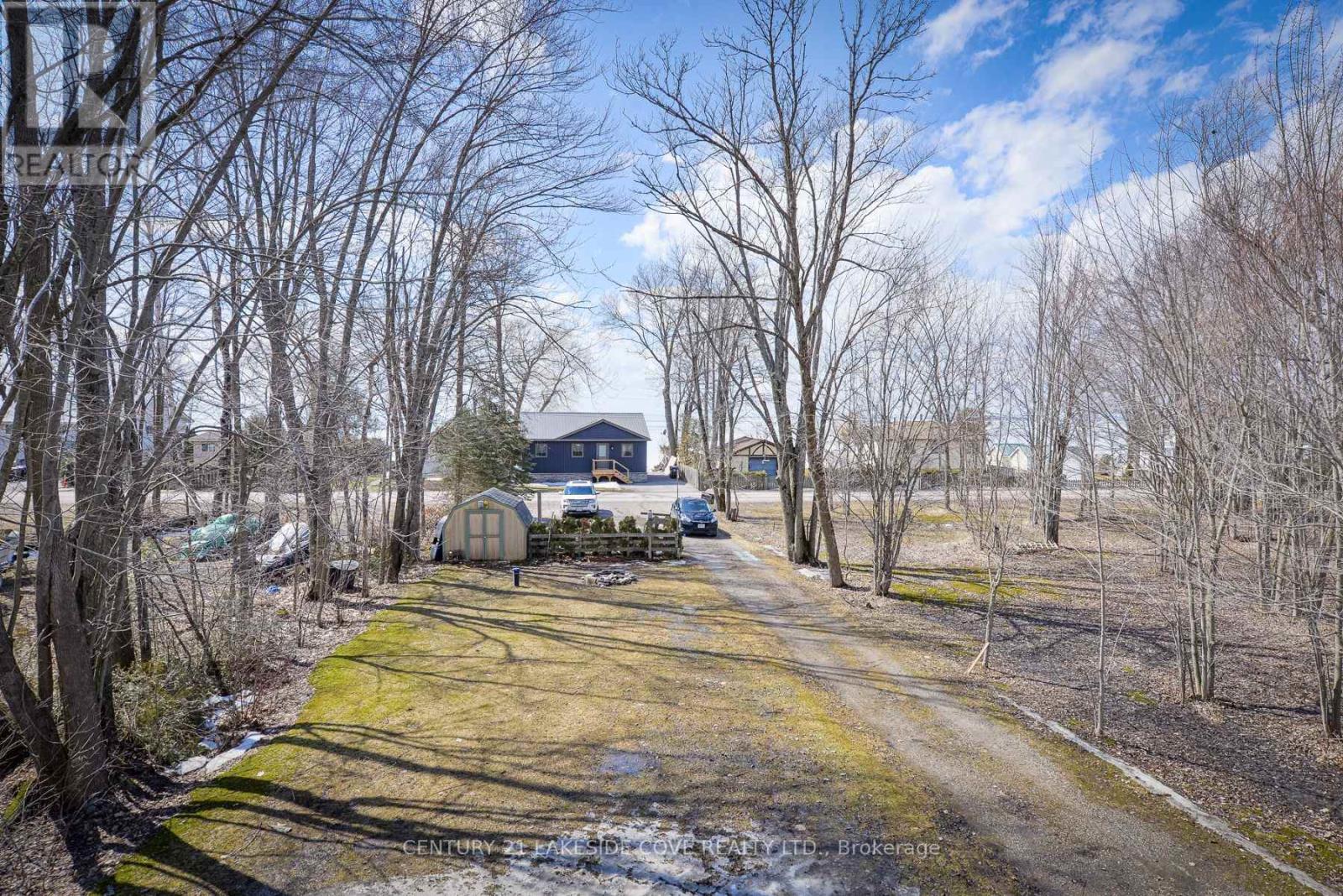 2597 Lakeshore Drive, Ramara, Ontario  L0K 1B0 - Photo 22 - S12086190