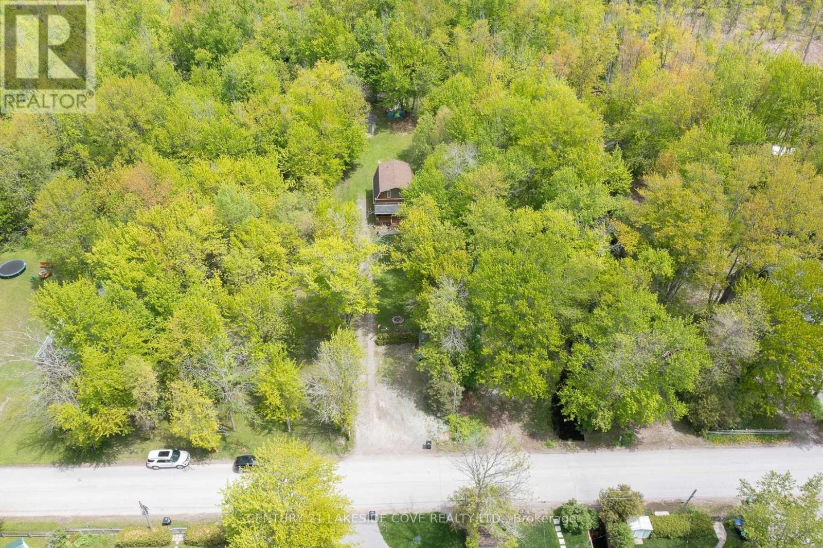 Property at 2597 LAKESHORE DRIVE image 4
