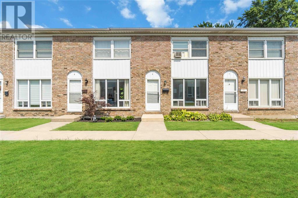 847 Ross Avenue Unit# 6, Sarnia, Ontario  N7T 7R1 - Photo 1 - 25008550