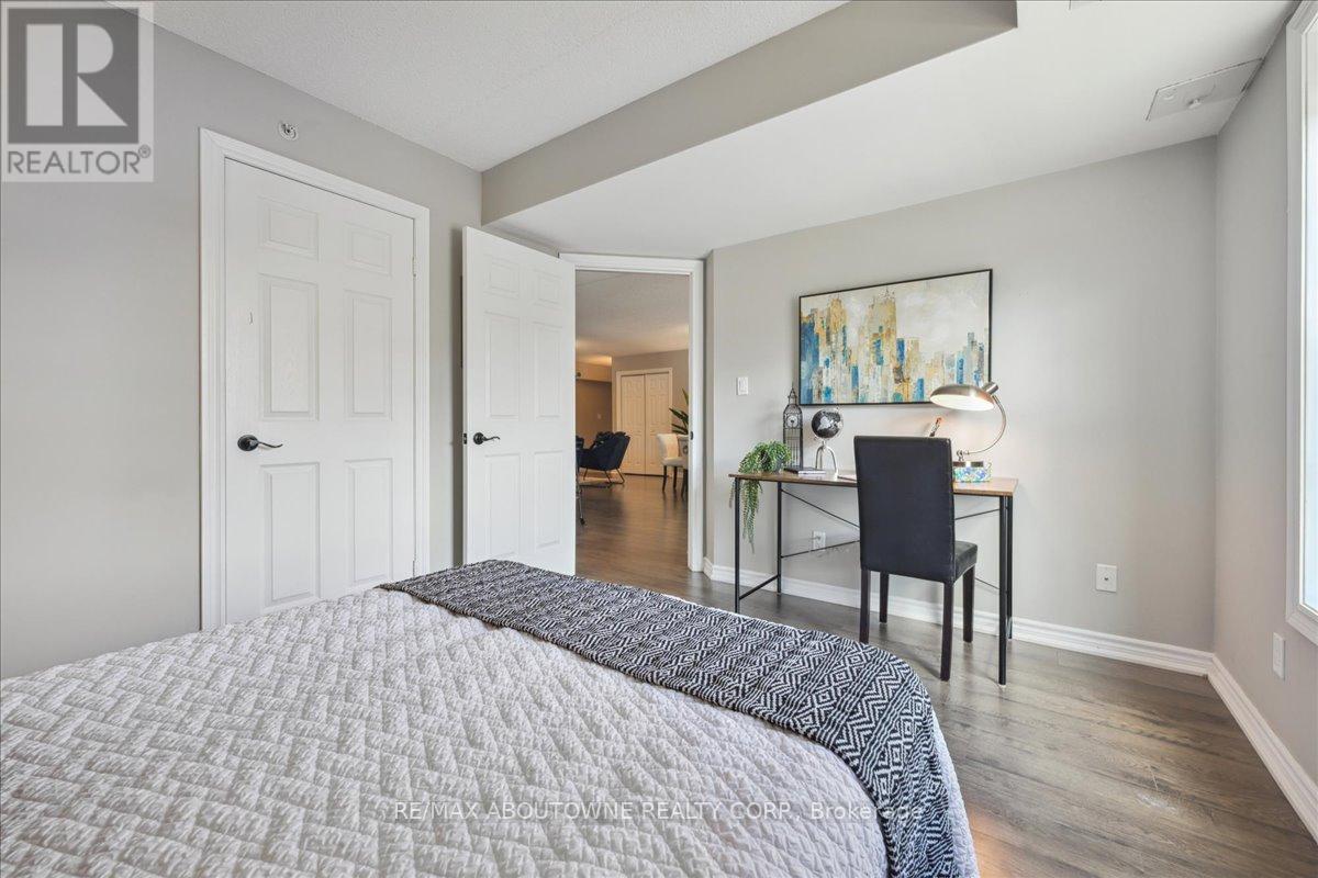201 - 1460 Bishops Gate, Oakville, Ontario  L6M 4N5 - Photo 29 - W12086139