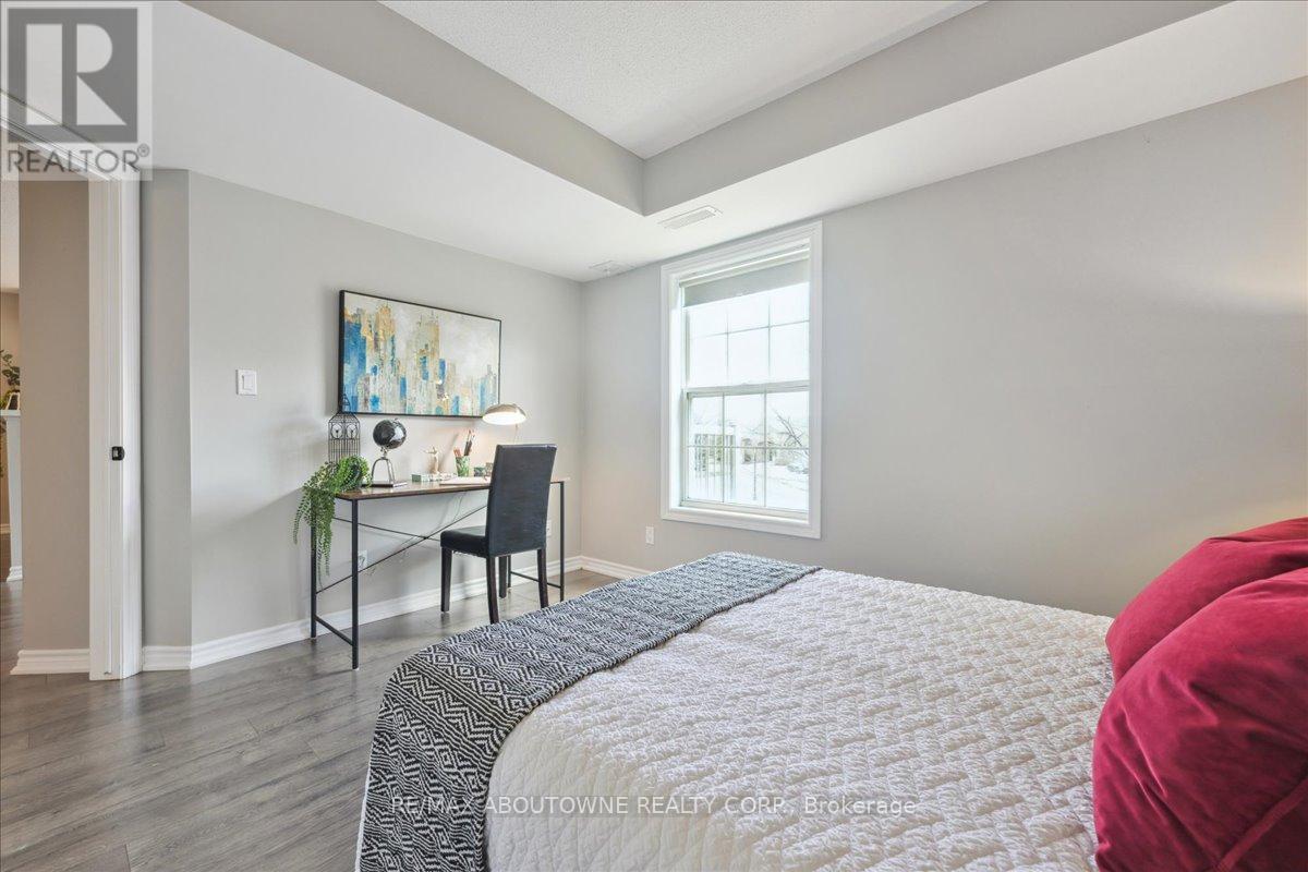201 - 1460 Bishops Gate, Oakville, Ontario  L6M 4N5 - Photo 30 - W12086139