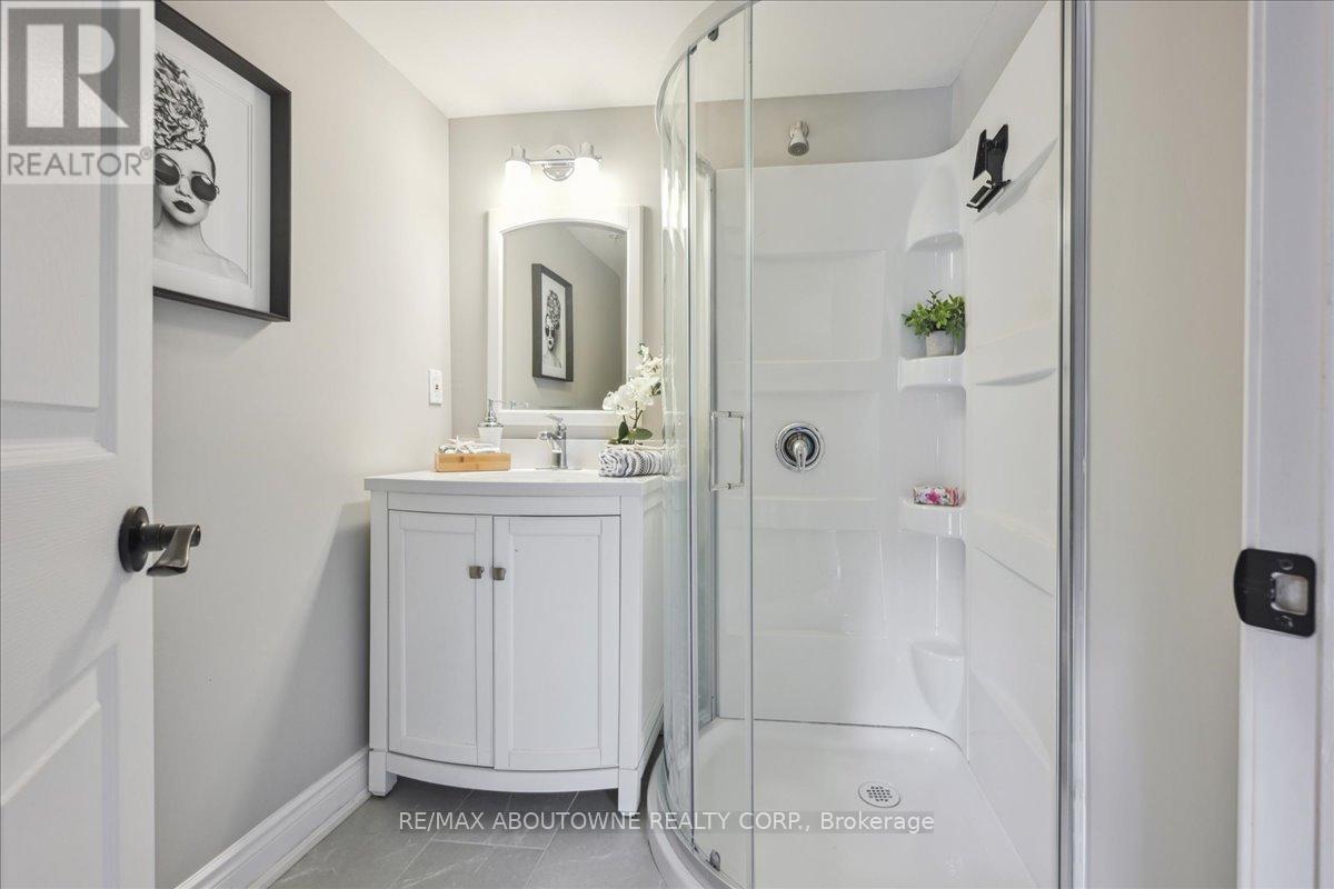 201 - 1460 Bishops Gate, Oakville, Ontario  L6M 4N5 - Photo 31 - W12086139