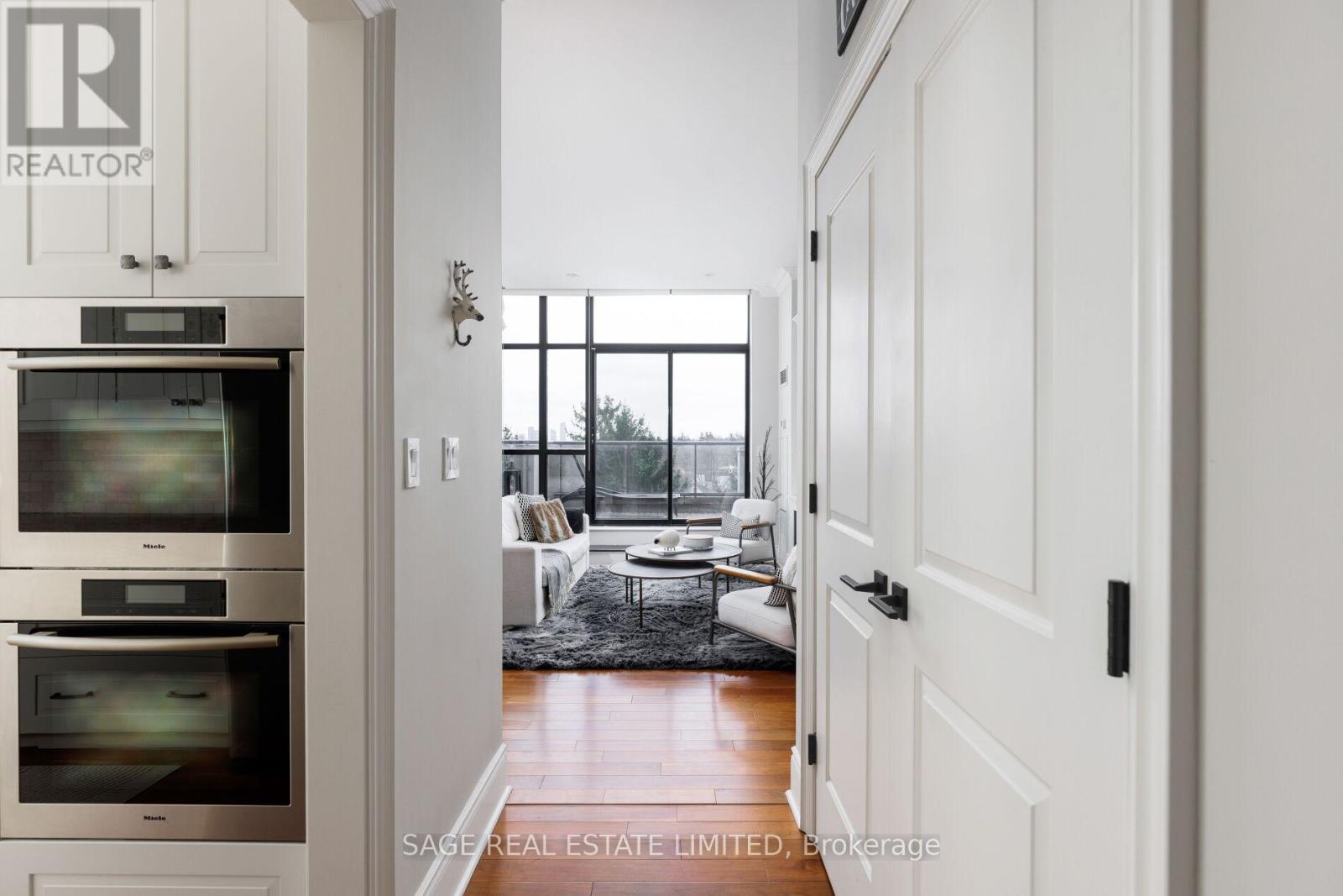 Property at PH613 - 25 EARLINGTON AVENUE image 5