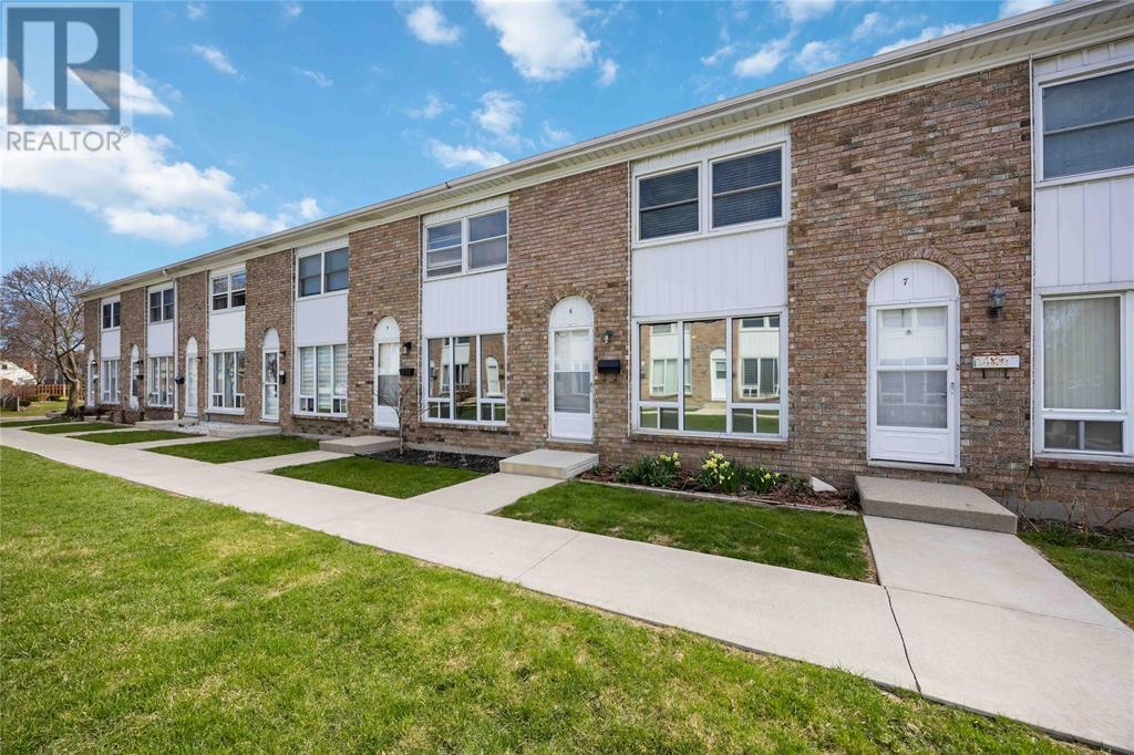847 Ross Avenue Unit# 6, Sarnia, Ontario  N7T 7R1 - Photo 2 - 25008553