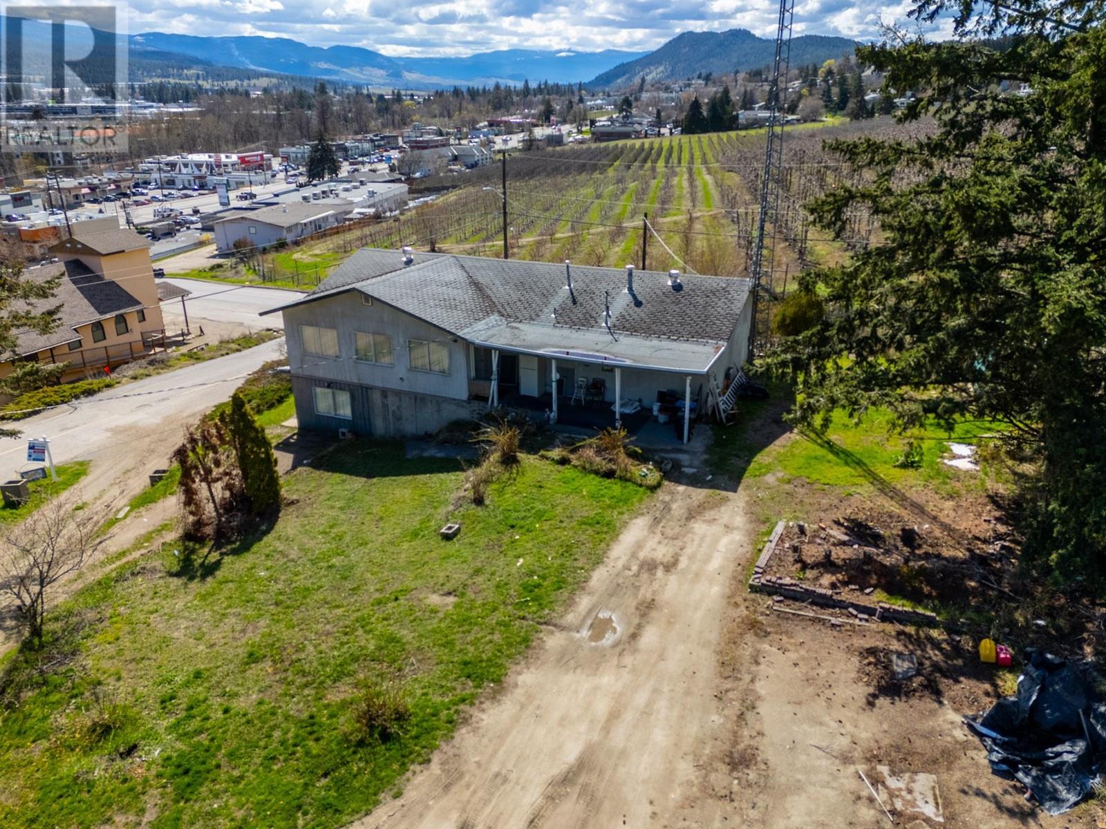 10114 Newene Road, Lake Country, British Columbia  V4V 1V2 - Photo 5 - 10343427