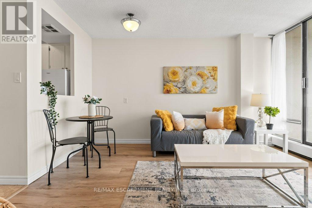 1803 - 150 Charlton Avenue E, Hamilton (Corktown), Ontario  L8N 3X3 - Photo 10 - X12086161