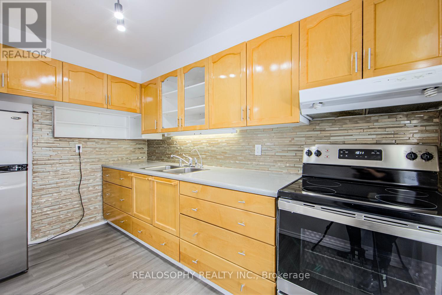 1514 - 5 Massey Square, Toronto, Ontario  M4C 5L6 - Photo 6 - E12062837