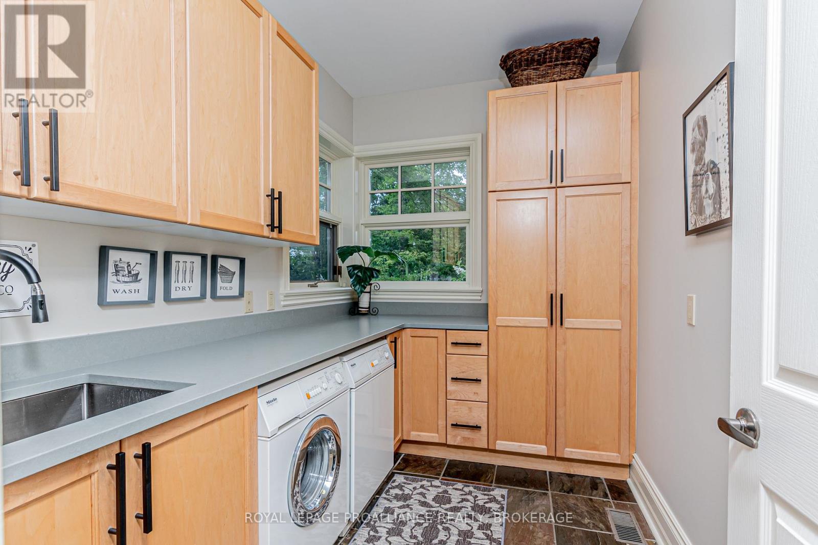 96 & 88 Spithead Road, Frontenac Islands (The Islands), Ontario  K7G 2V6 - Photo 15 - X12086250