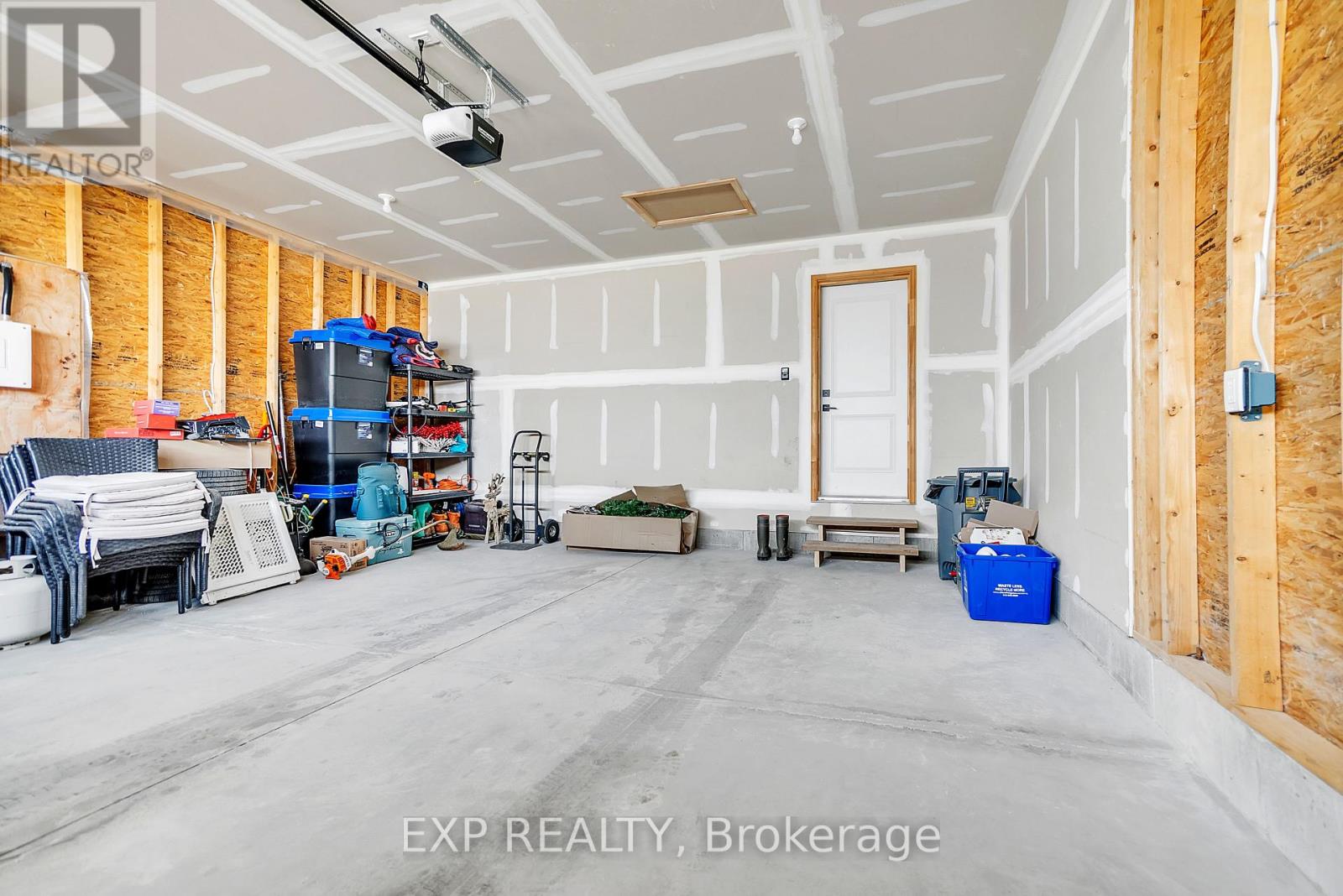 14 Horton Court, Belleville, Ontario  K8P 0H3 - Photo 37 - X12086212
