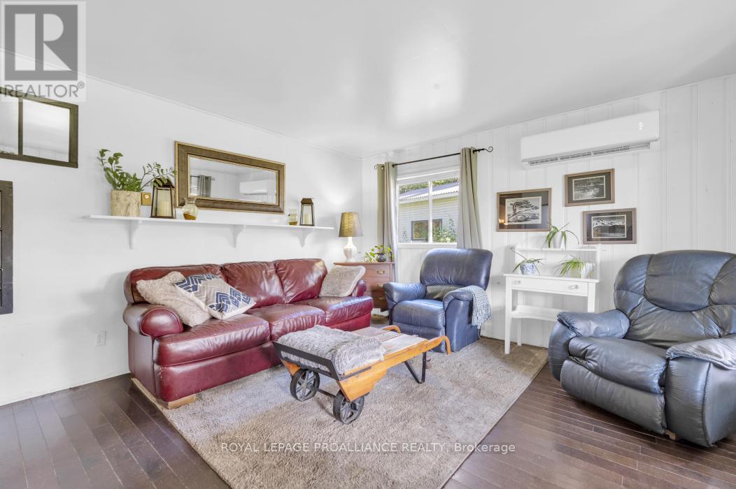 4388 Henderson Road, Frontenac, Ontario  K0H 1B0 - Photo 15 - X12086285