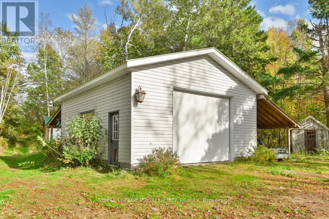 4388 Henderson Road, Frontenac, Ontario  K0H 1B0 - Photo 2 - X12086285