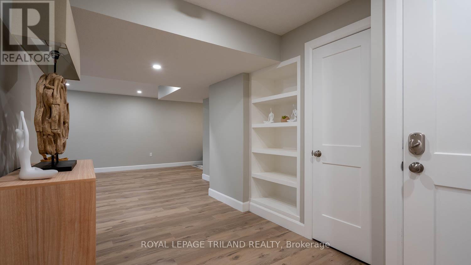 132 Aspen Circle, Thames Centre, Ontario  N0M 2P0 - Photo 33 - X12086275