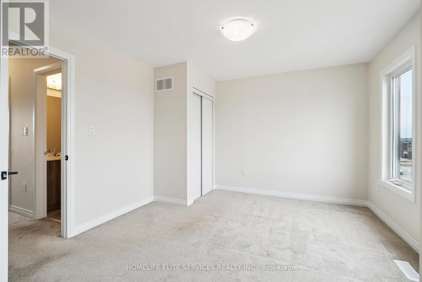 57 Fairlane Avenue, Barrie, Ontario  L9J 0N1 - Photo 22 - S12079409
