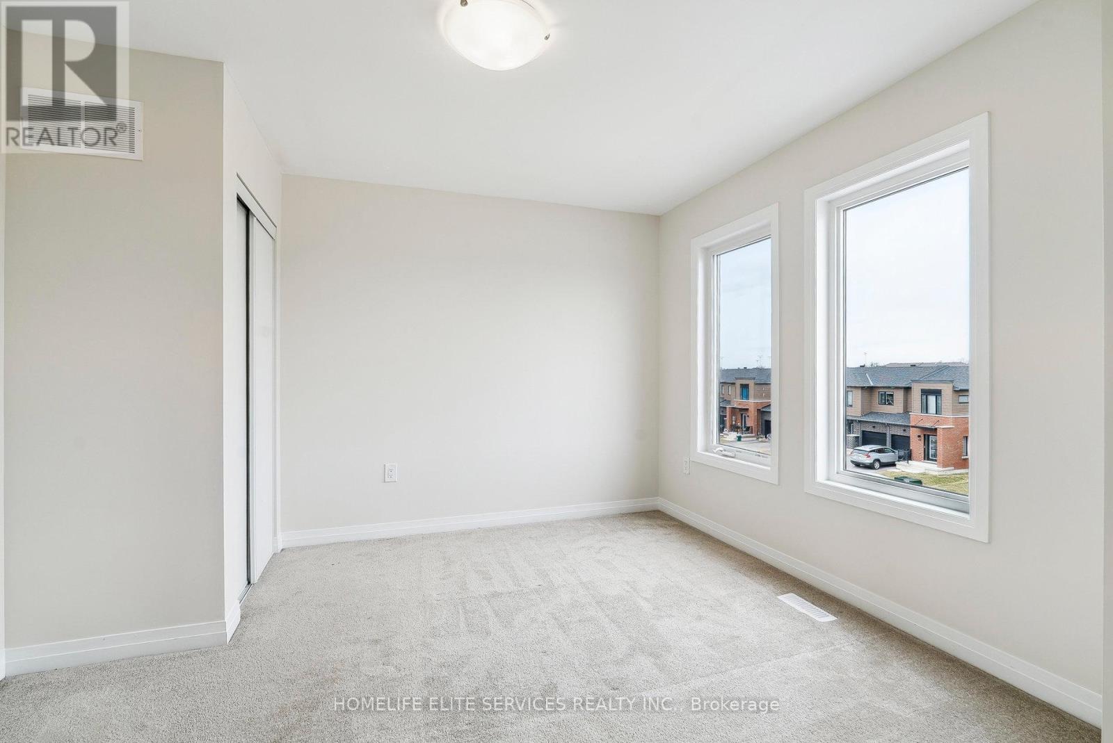 57 Fairlane Avenue, Barrie, Ontario  L9J 0N1 - Photo 23 - S12079409