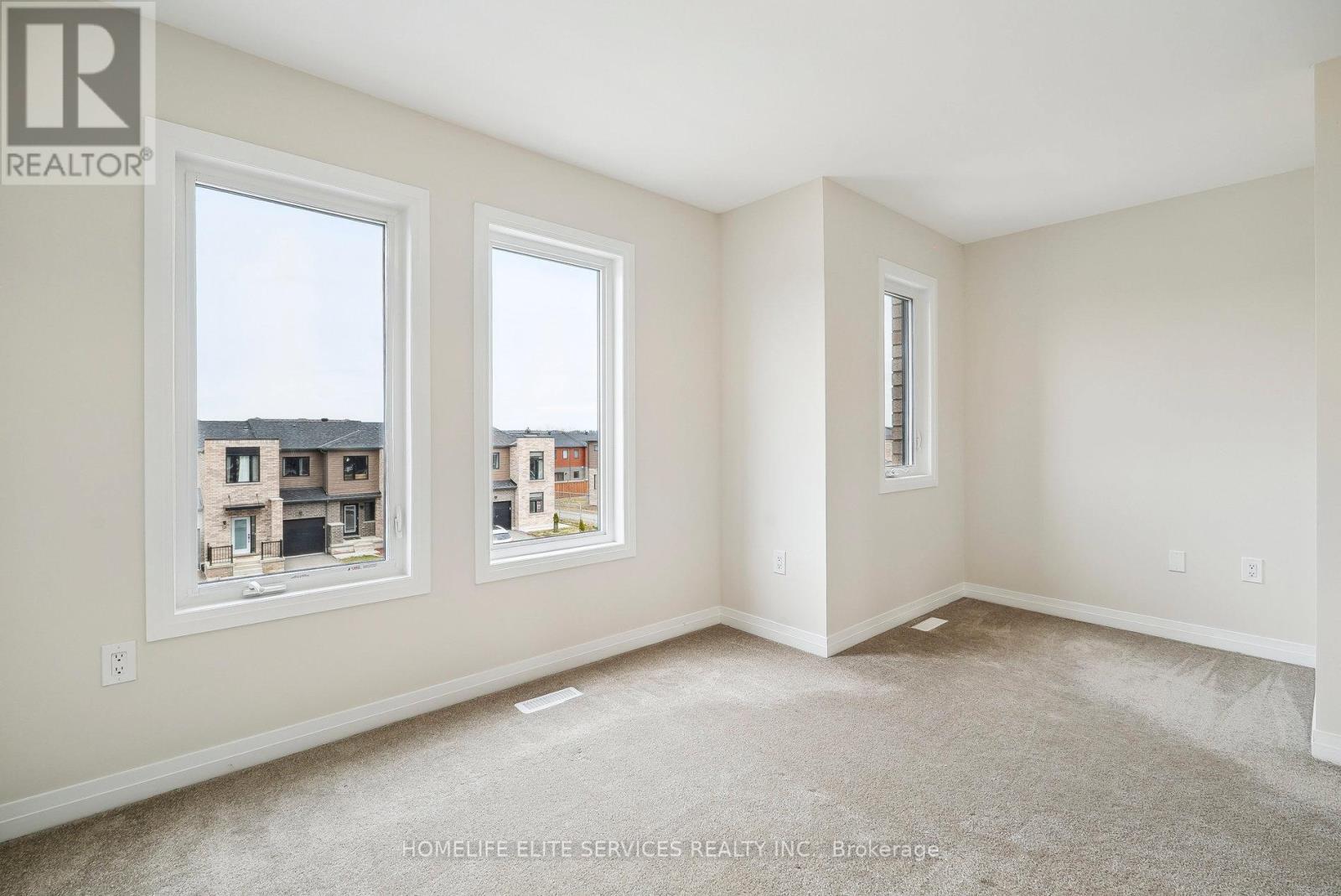 57 Fairlane Avenue, Barrie, Ontario  L9J 0N1 - Photo 24 - S12079409