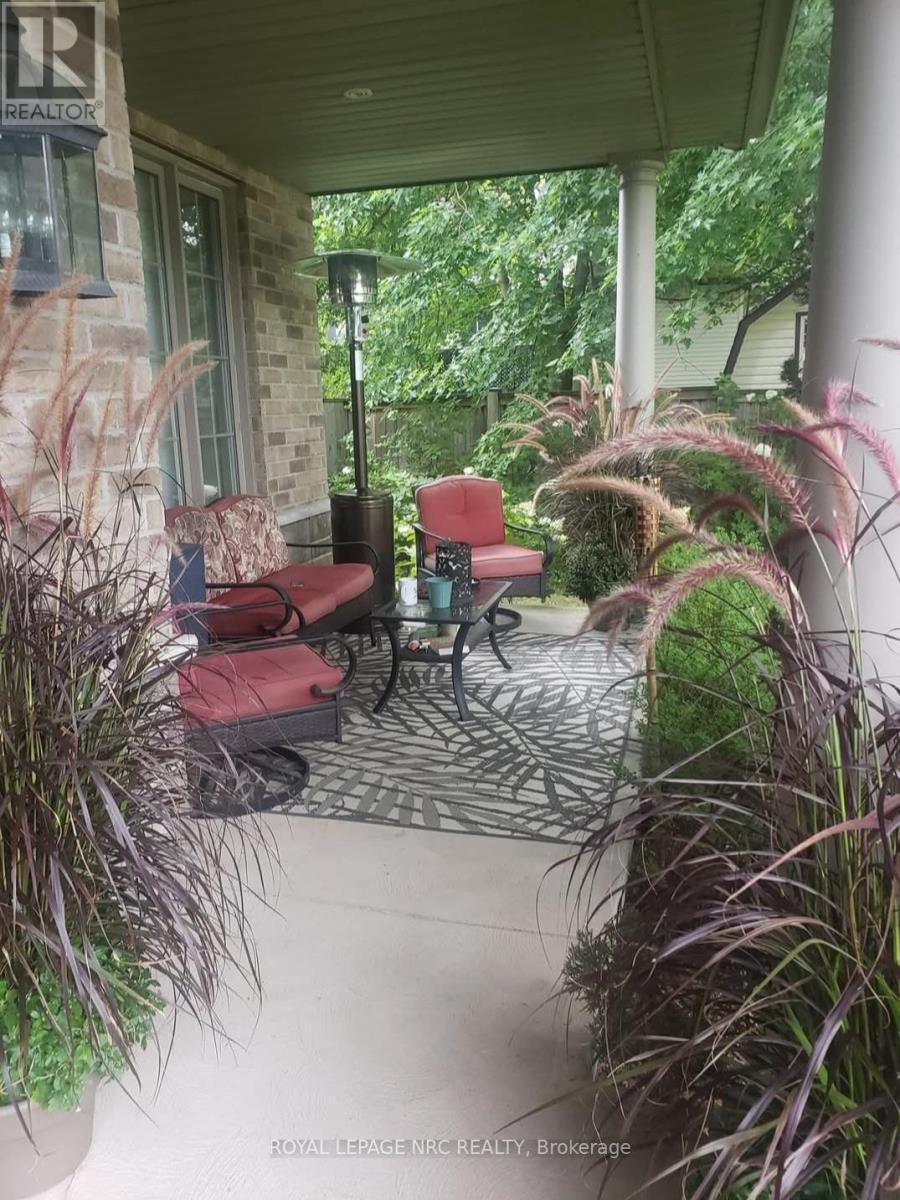Property at 5 MARTHA COURT image 5