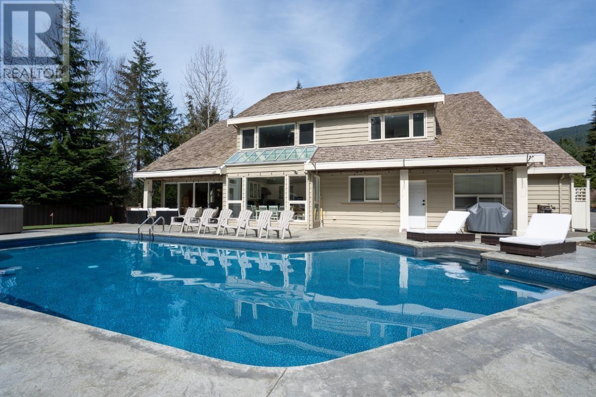 120 Strong Road, Anmore, British Columbia  V3H 5E9 - Photo 28 - R2988047