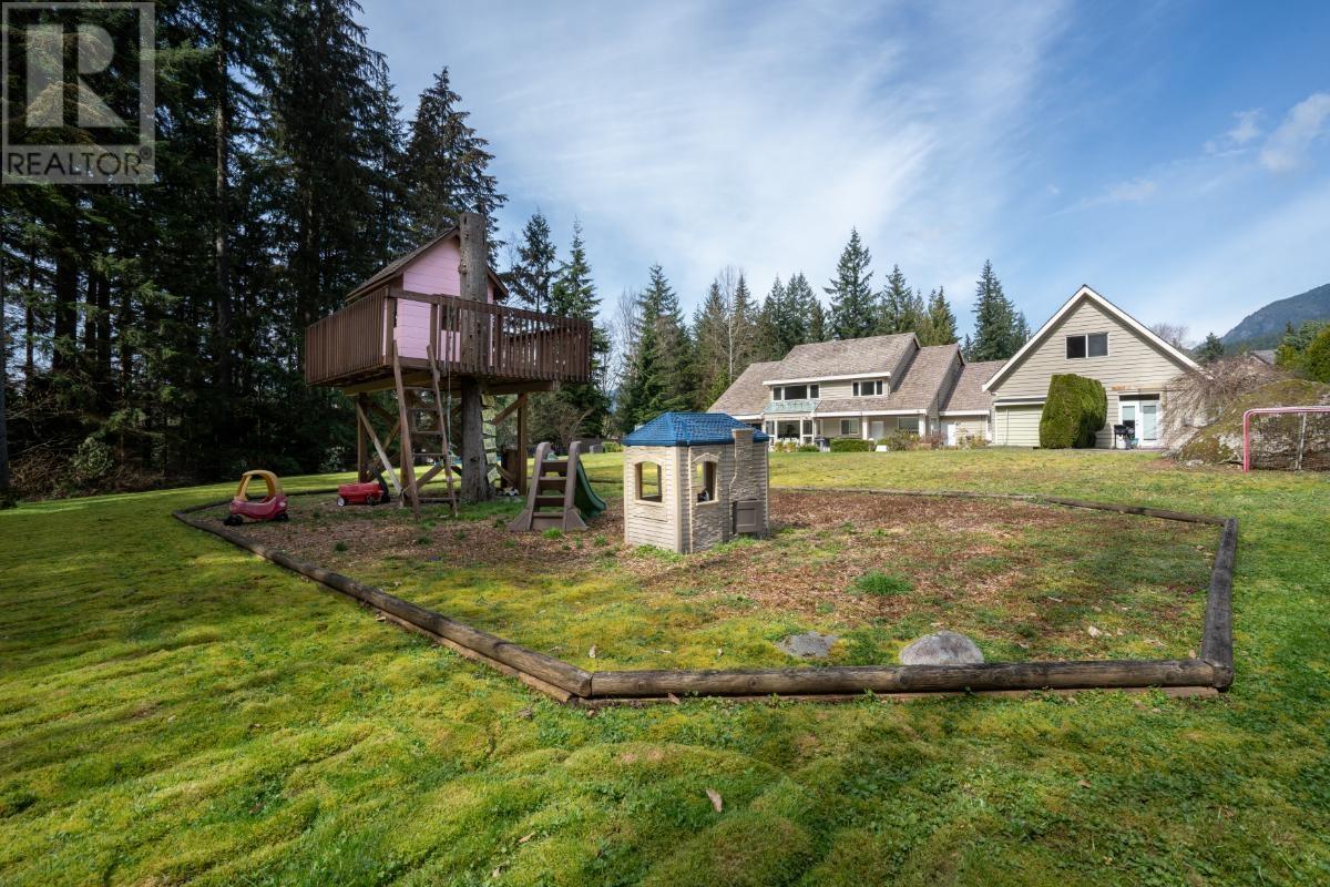 120 Strong Road, Anmore, British Columbia  V3H 5E9 - Photo 39 - R2988047
