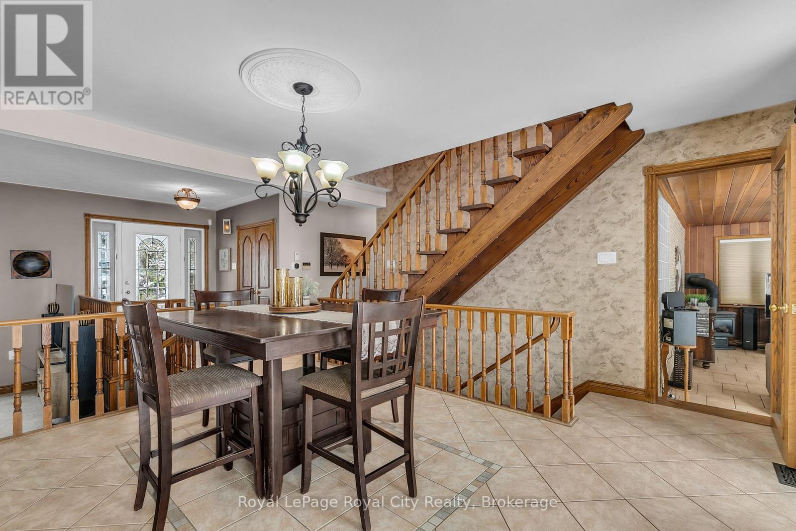 24 Skyway Drive, Guelph/eramosa, Ontario  N1H 6H8 - Photo 12 - X12086265